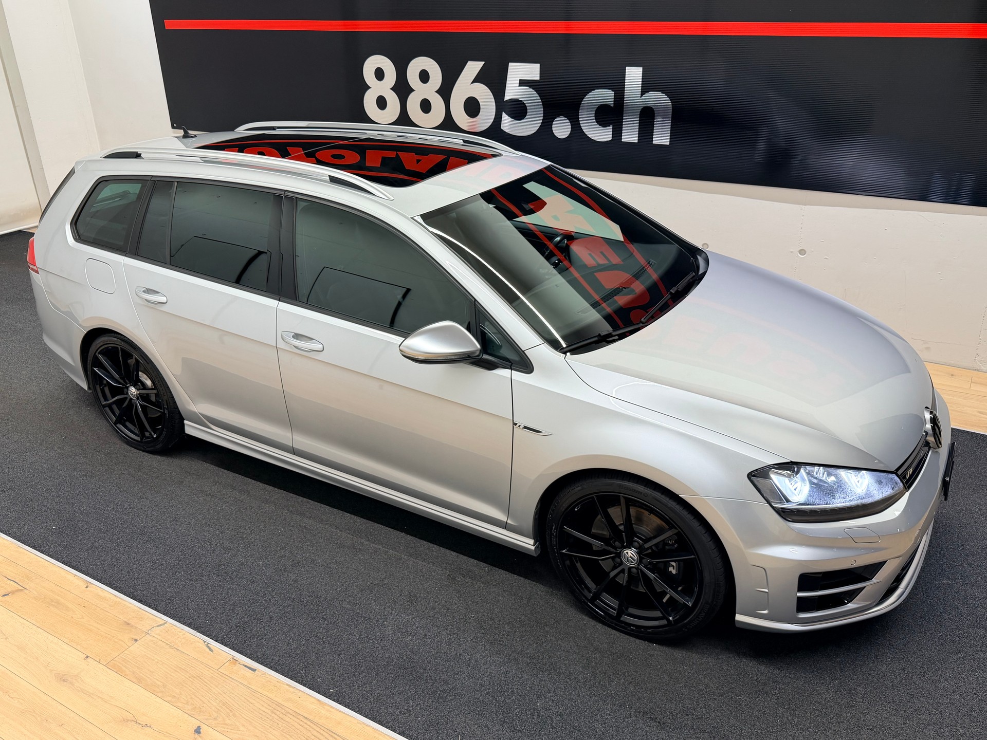 VW Golf Variant 2.0 TSI R 4 Motion DSG-image-4