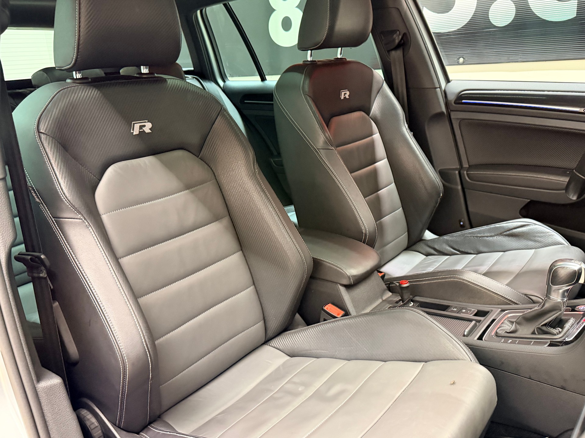 VW Golf Variant 2.0 TSI R 4 Motion DSG-image-20