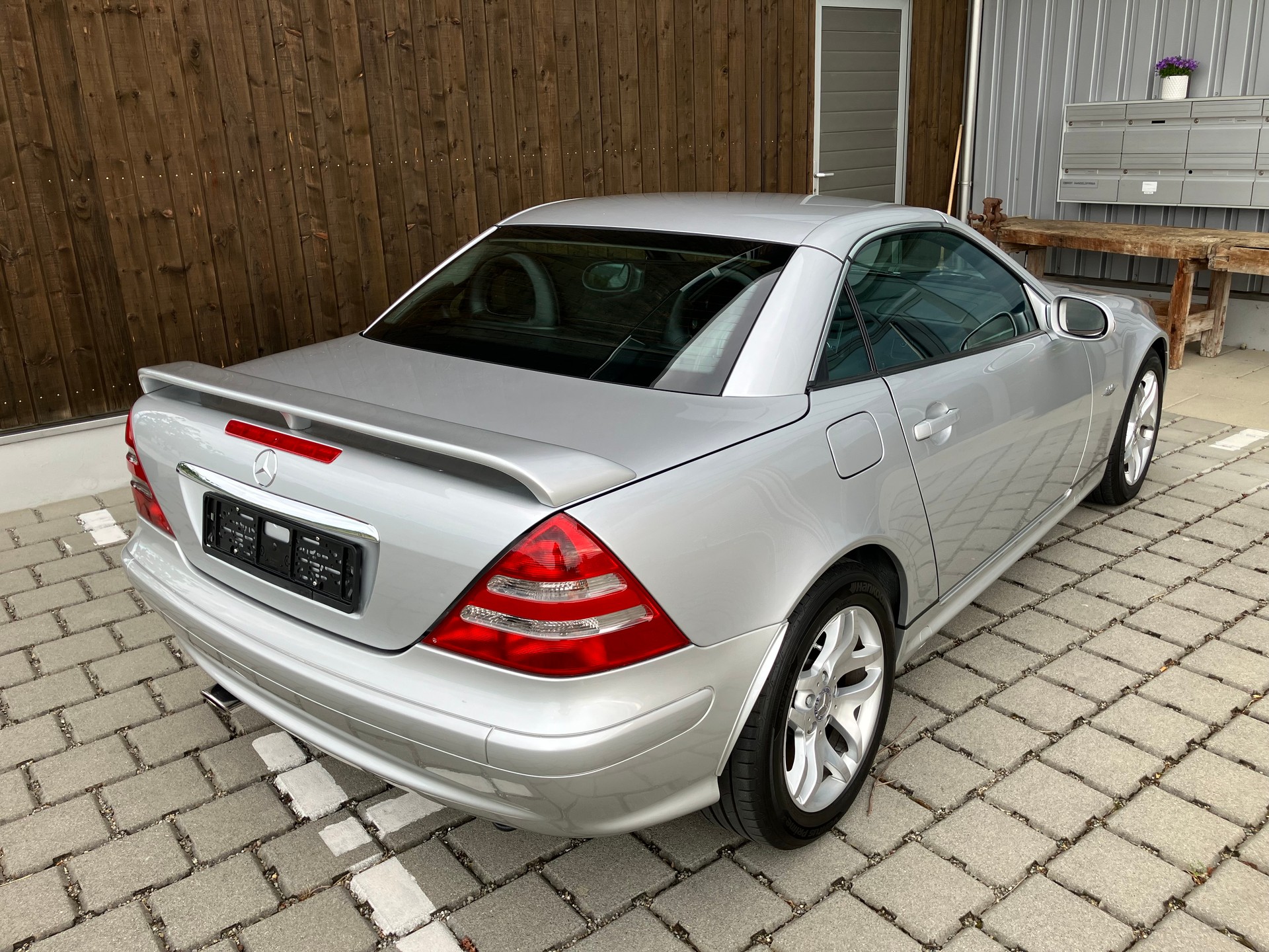 MERCEDES-BENZ SLK 230 Kompressor Final Edition-image-16