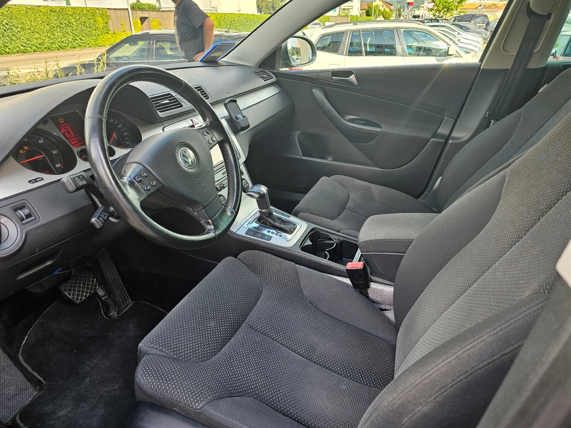 VW Passat Variant 2.0 TDI Comfortline DSG-image-11