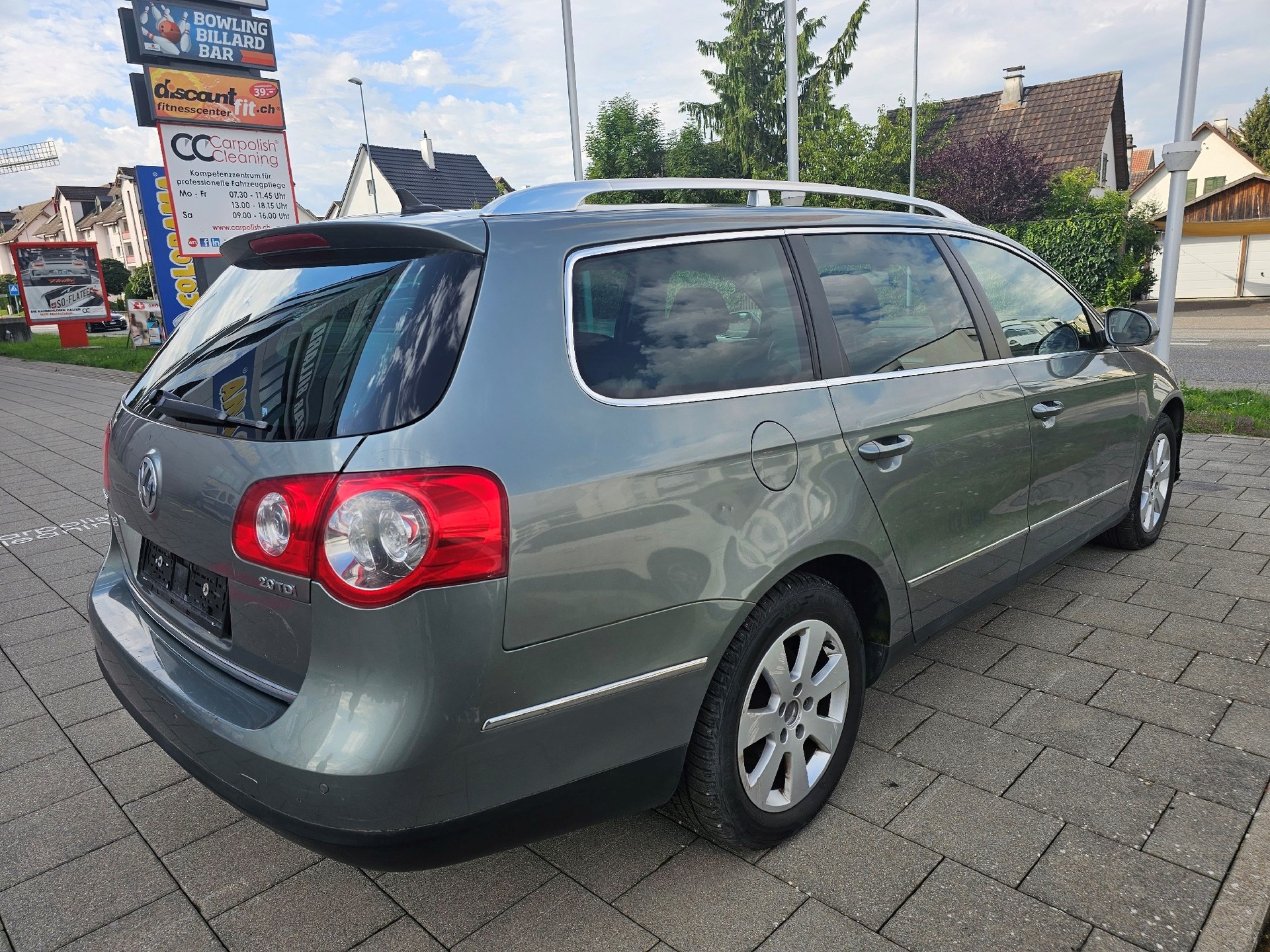 VW Passat Variant 2.0 TDI Comfortline DSG-image-5