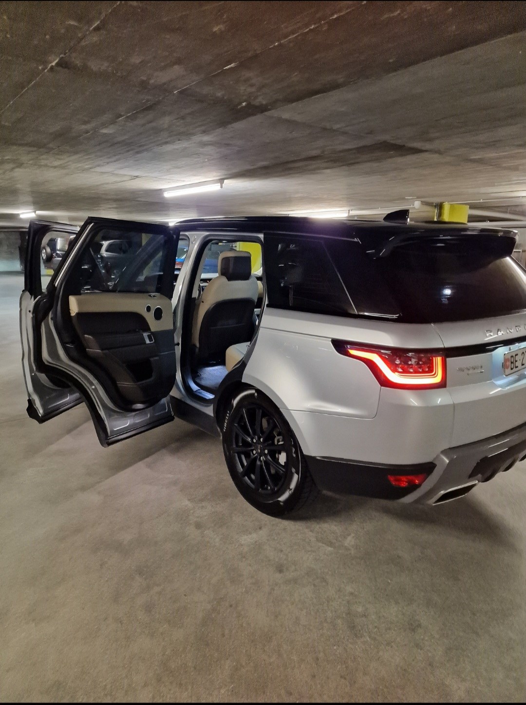 LAND ROVER Range Rover Sport 3.0 SDV6 SE Dynamic Automatic-image-8