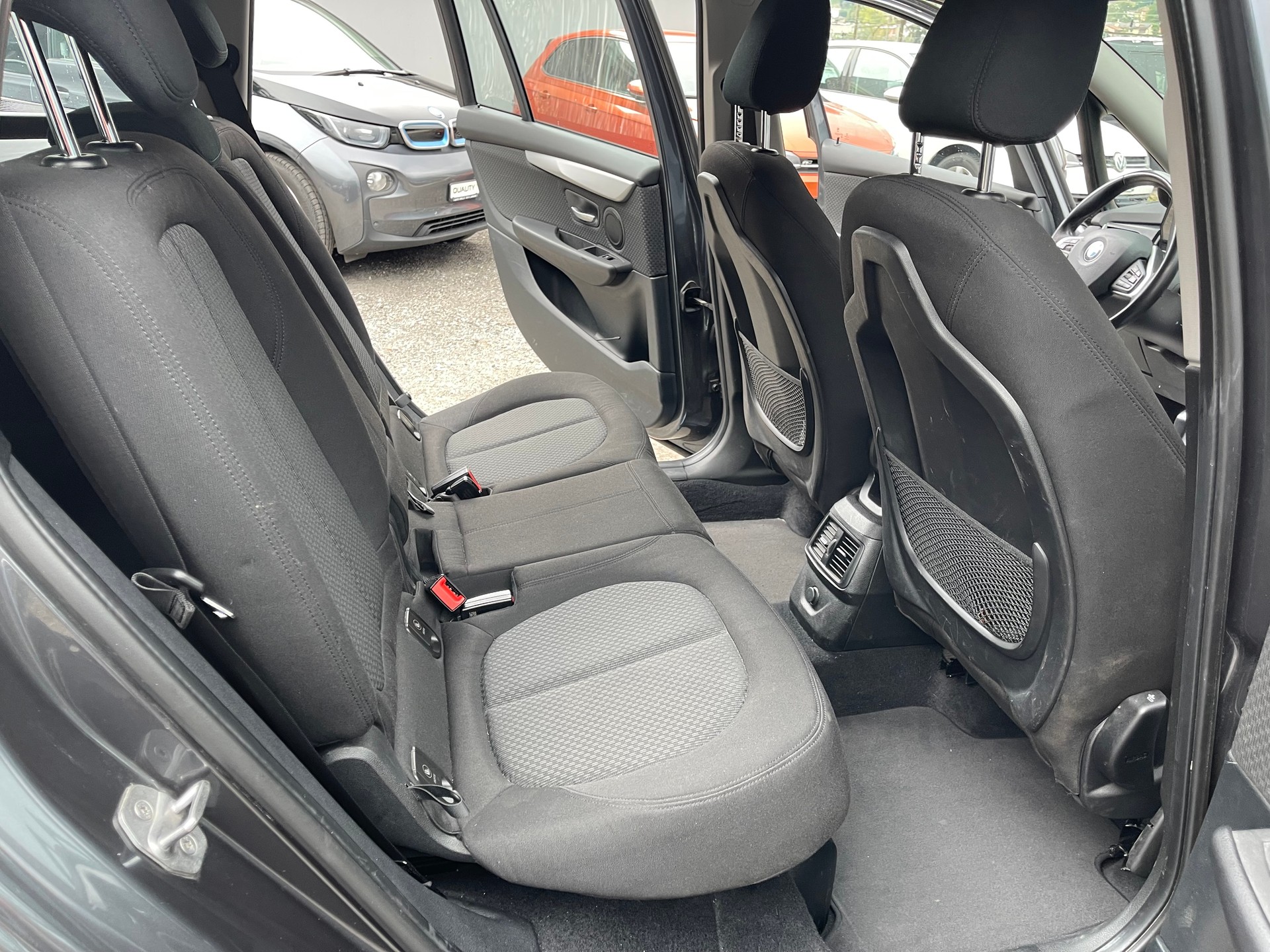 BMW 218d xDrive Gran Tourer Steptronic-image-7