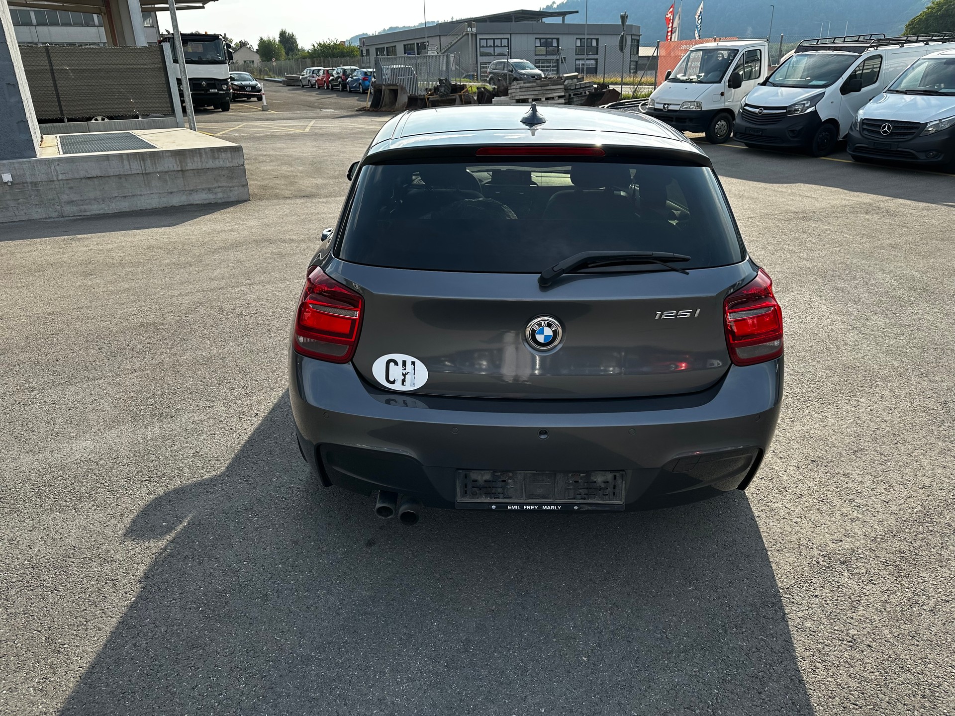 BMW 125i Sport Line Steptronic-image-9