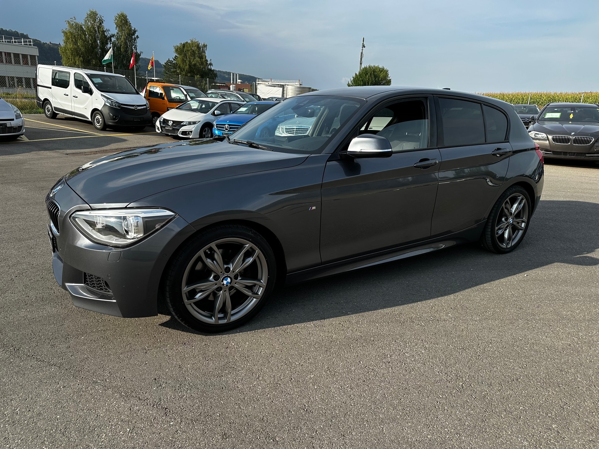 BMW 125i Sport Line Steptronic-image-4