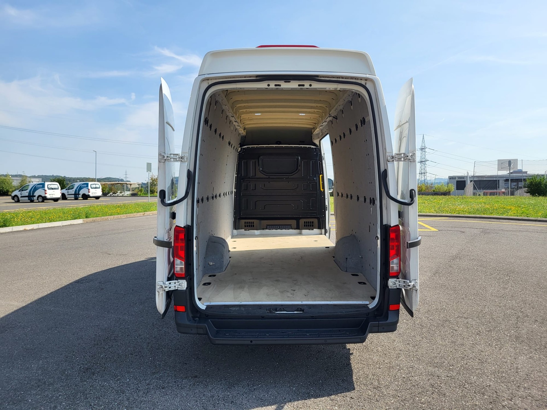VW Crafter 35L 2.0 TDI L5-image-5