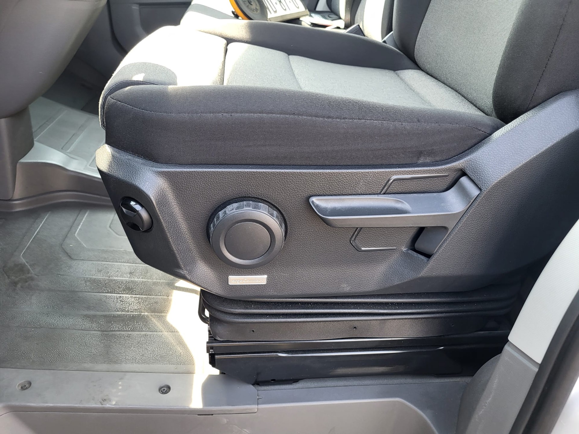 VW Crafter 35L 2.0 TDI L5-image-21