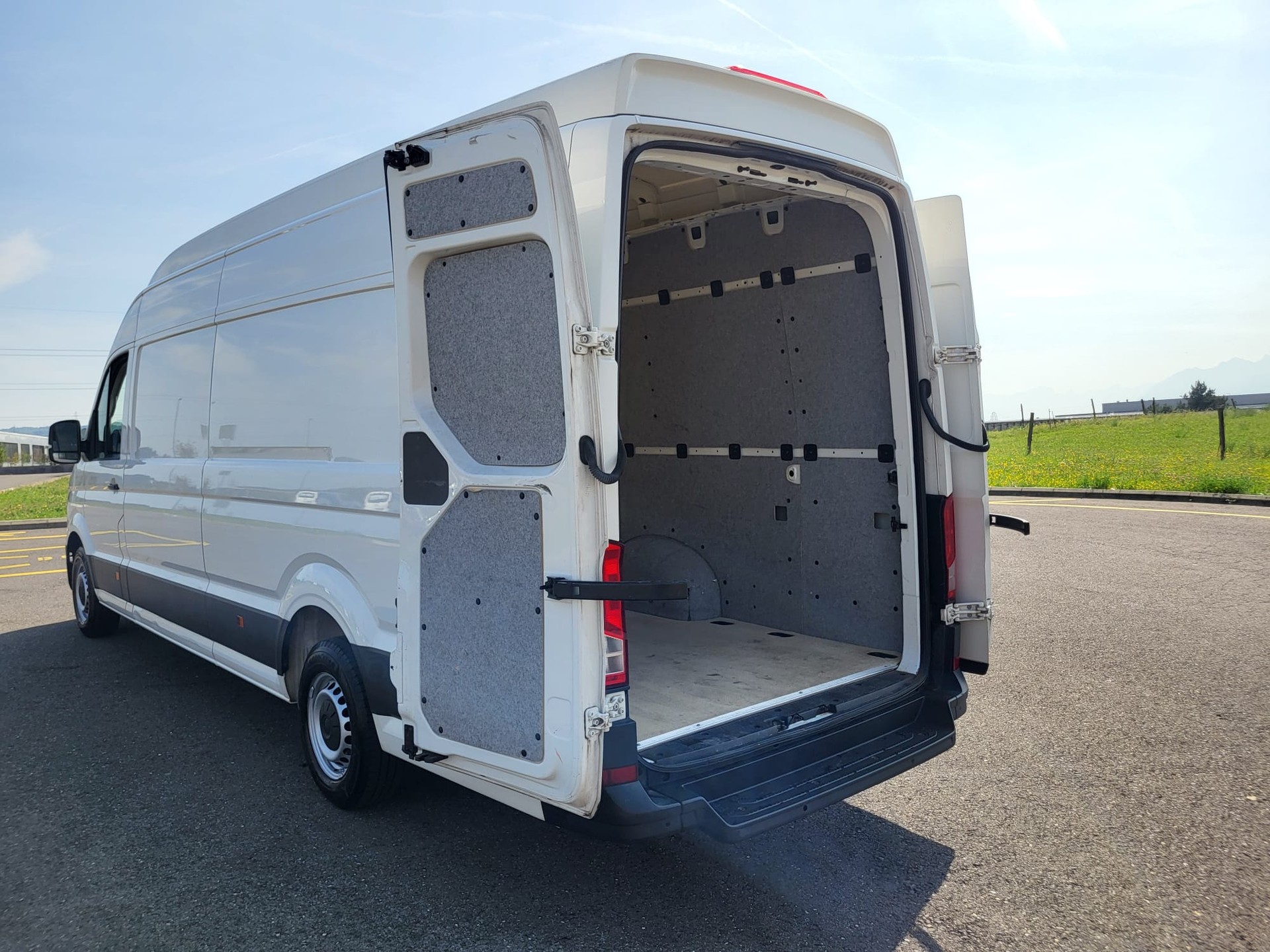 VW Crafter 35L 2.0 TDI L5-image-12