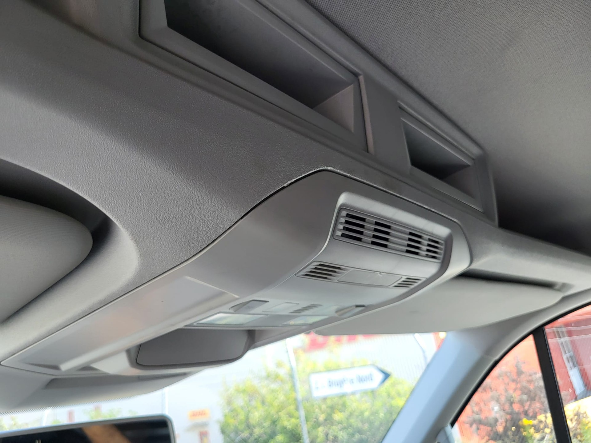 VW Crafter 35L 2.0 TDI L5-image-28