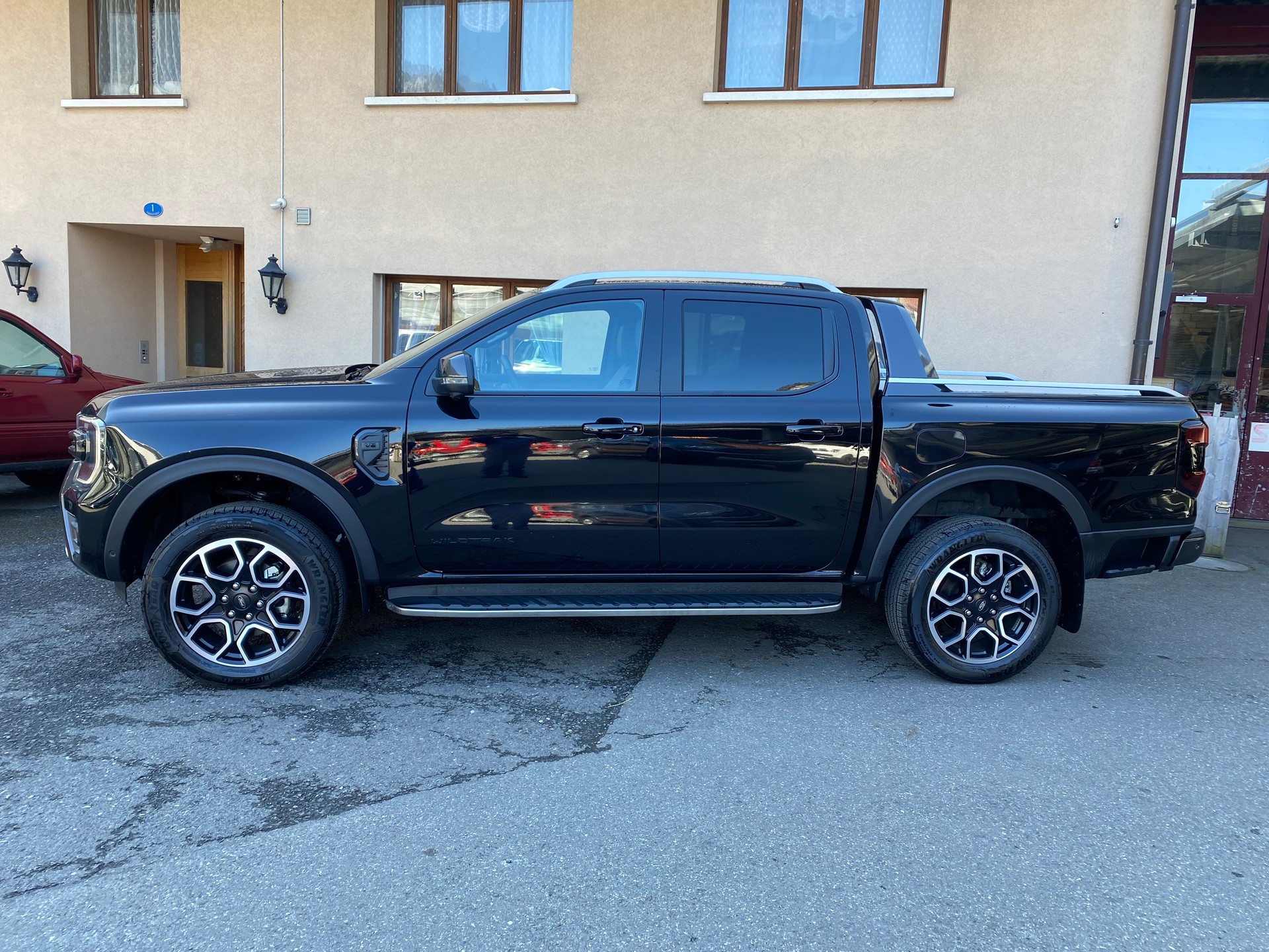FORD Ranger Wildtrak 3.0 Eco Blue e-4WD Automat-image-10