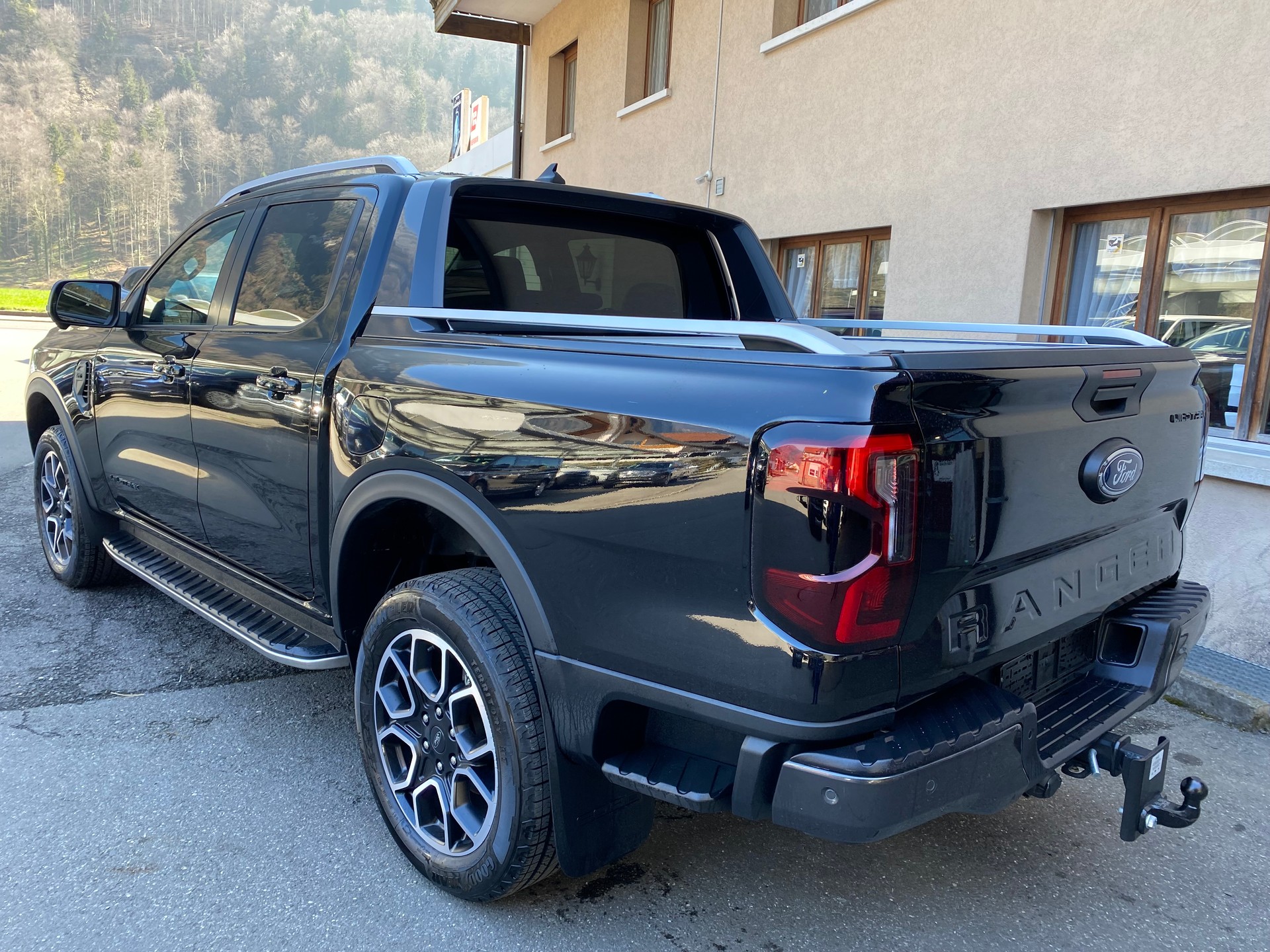 FORD Ranger Wildtrak 3.0 Eco Blue e-4WD Automat-image-11