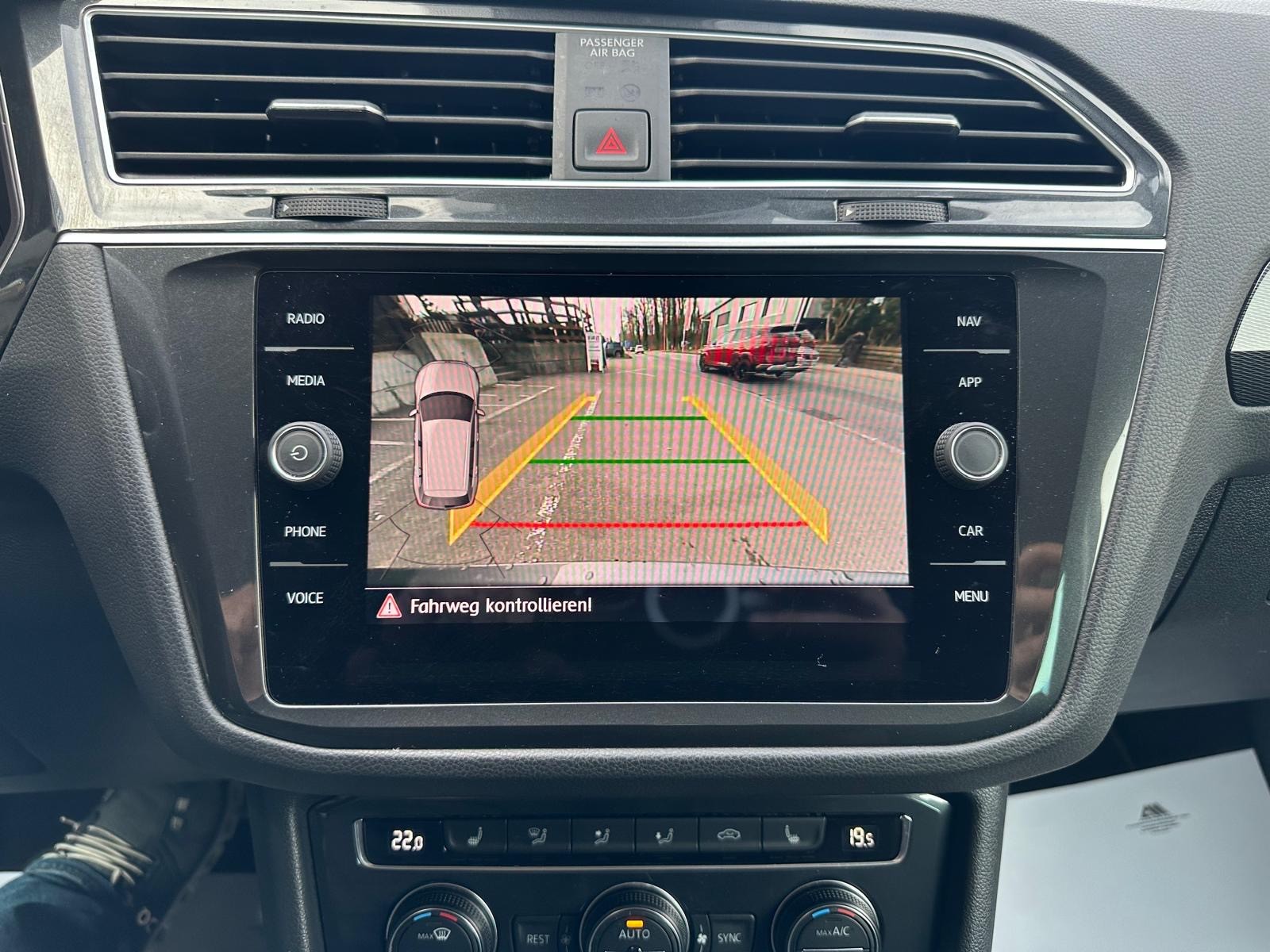 VW Tiguan 2.0TSI Highline 4Motion DSG-image-12