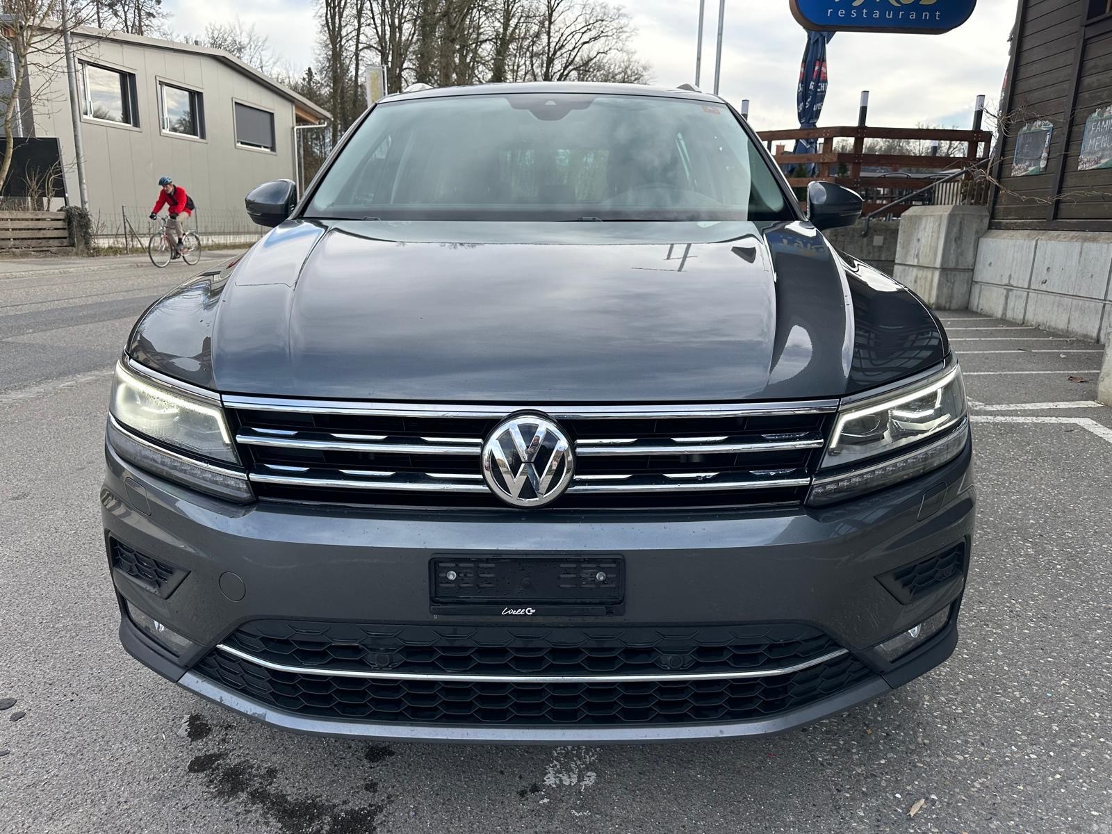 VW Tiguan 2.0TSI Highline 4Motion DSG-image-4