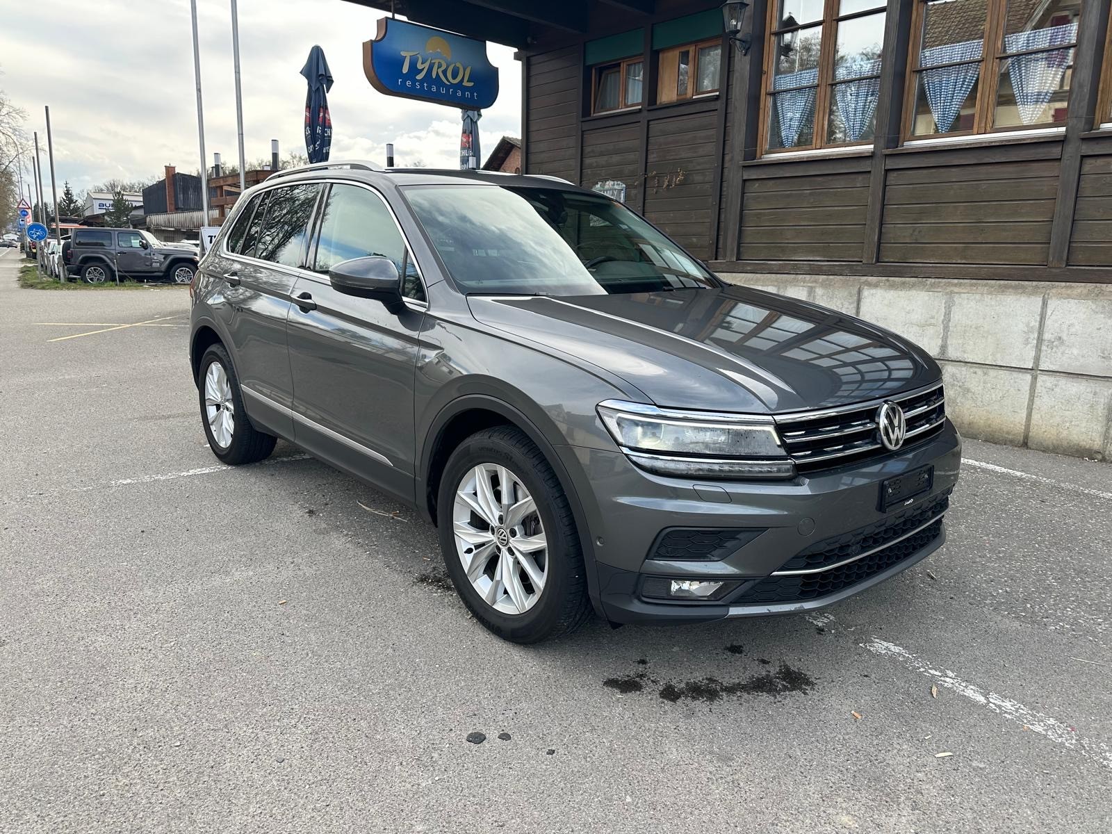 VW Tiguan 2.0TSI Highline 4Motion DSG-image-0