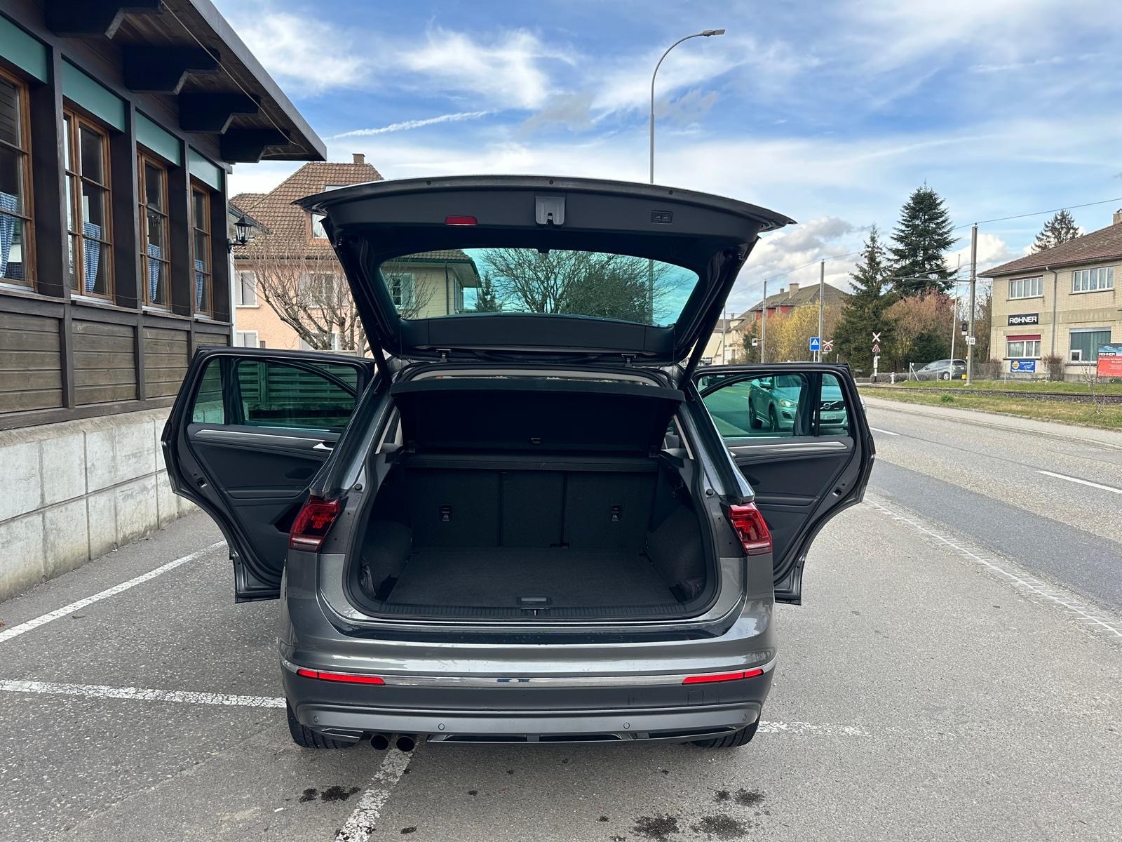 VW Tiguan 2.0TSI Highline 4Motion DSG-image-6