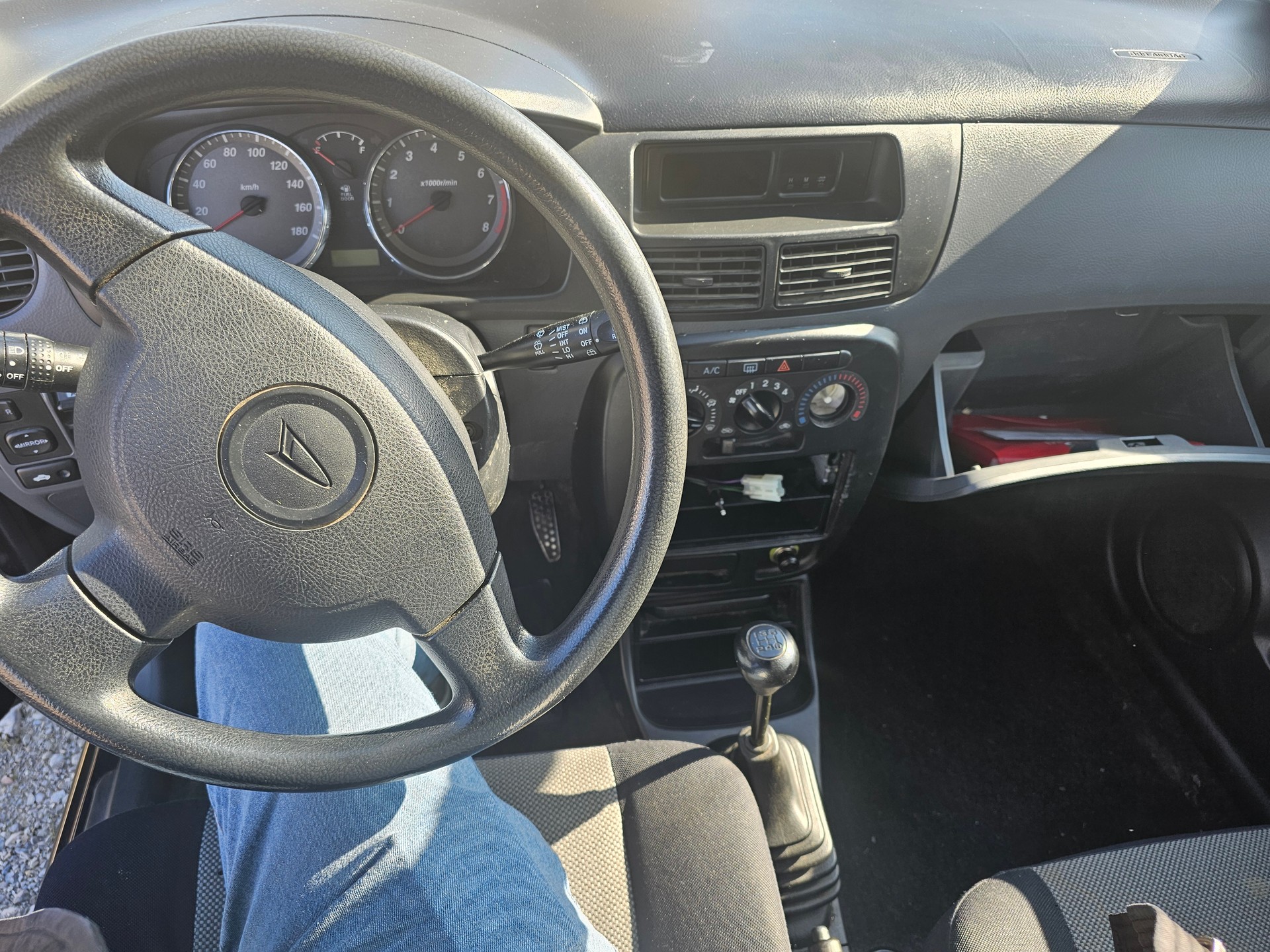 DAIHATSU Cuore 1.0-image-8
