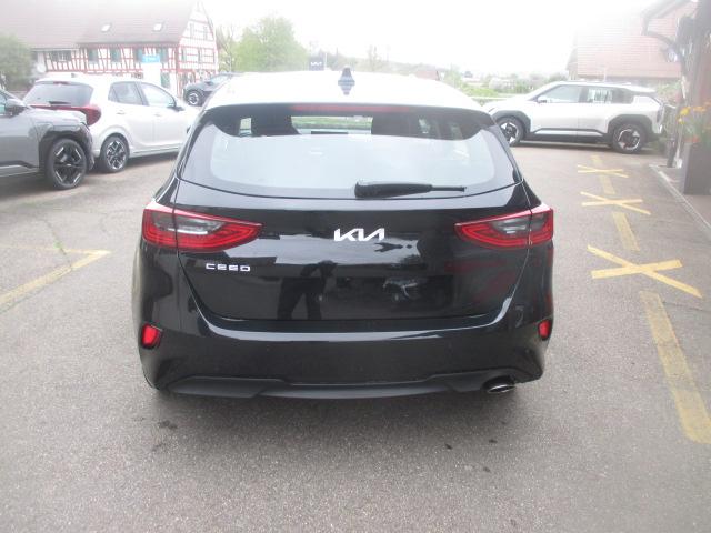 KIA Ceed 1.5 T-GDi Power-image-4