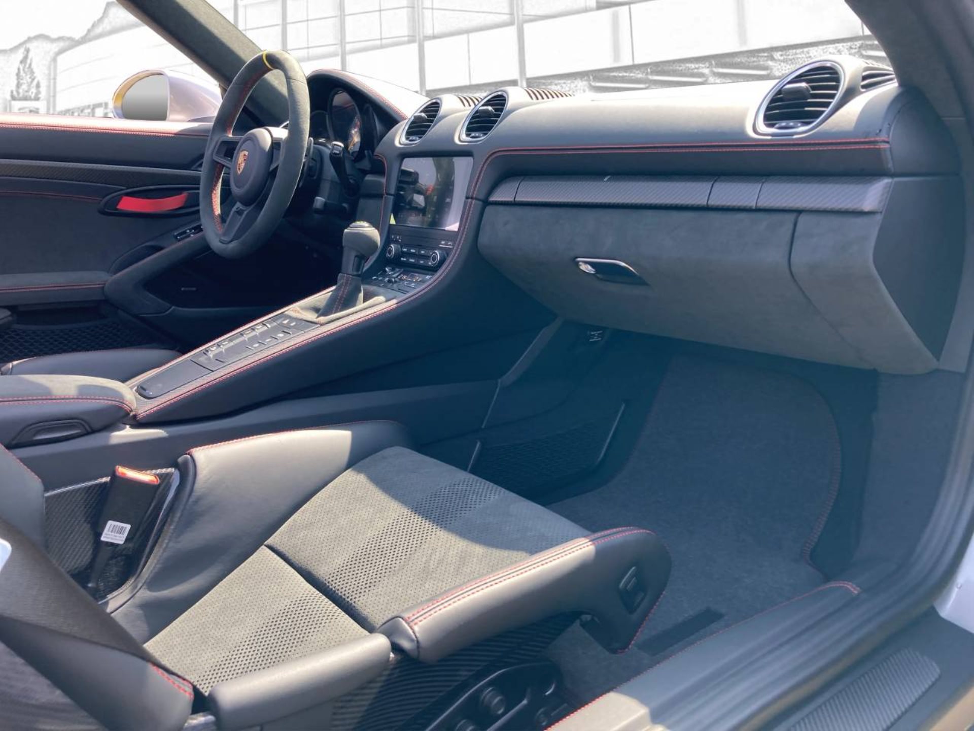 PORSCHE 718 Spyder RS-image-19