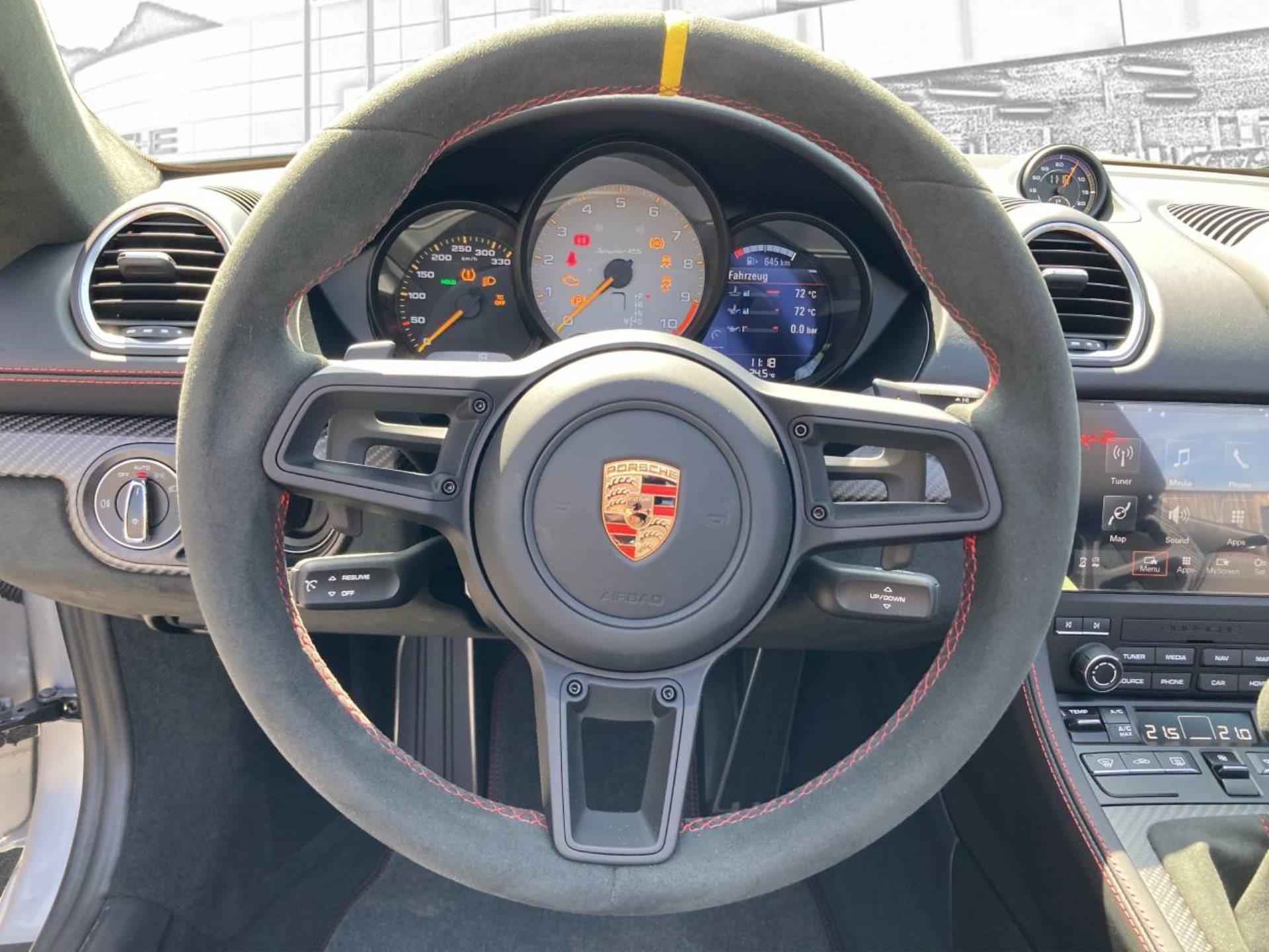 PORSCHE 718 Spyder RS-image-17