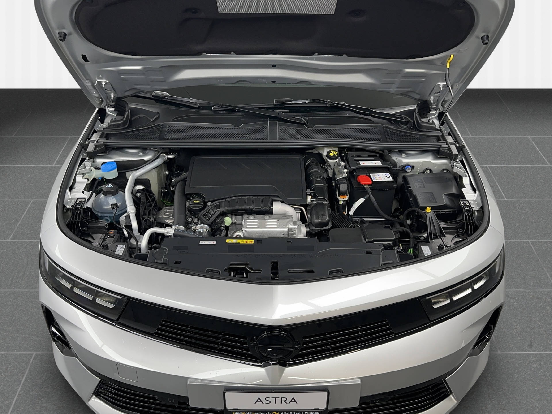 OPEL Astra 1.2 T 130 PS Automat Swiss Plus-image-13