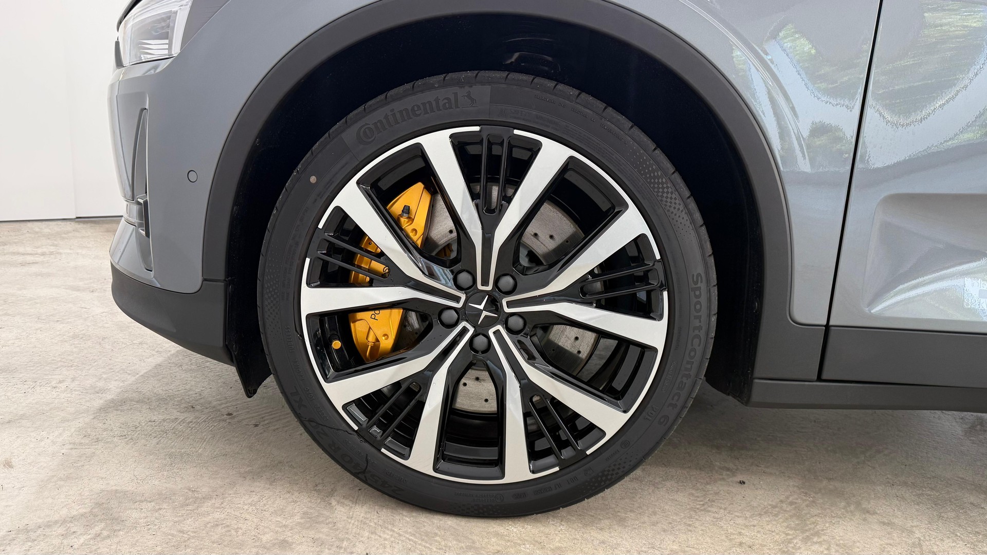 POLESTAR 2 Long Range Dual Motor Perfor-image-7