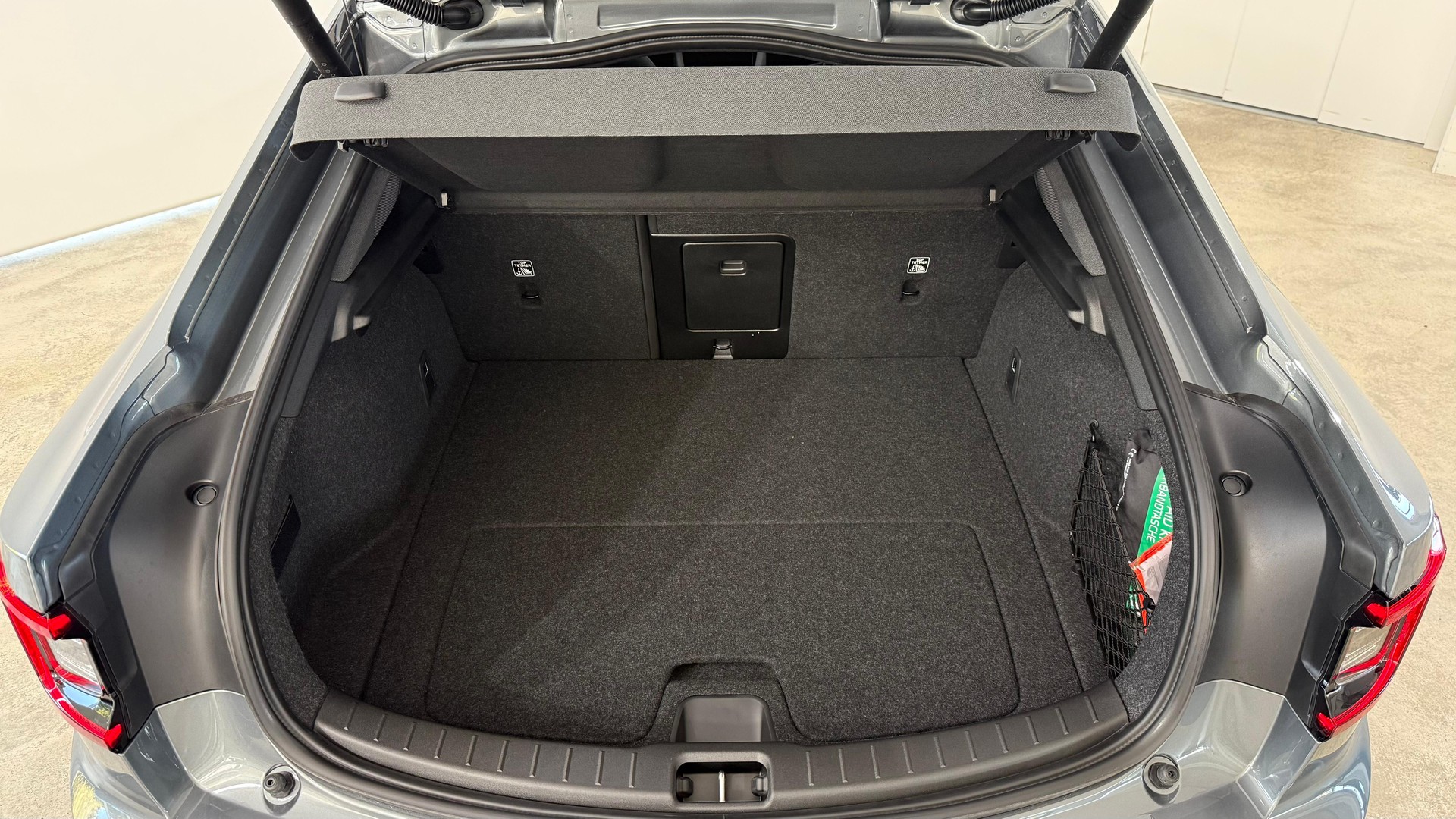 POLESTAR 2 Long Range Dual Motor Perfor-image-6
