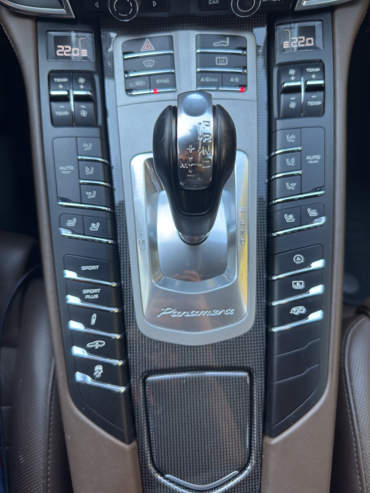 PORSCHE Panamera Turbo 4.8 PDK-image-19