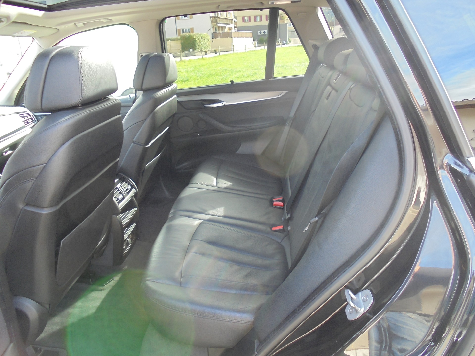 BMW X5 xDrive 30d Steptronic-image-16