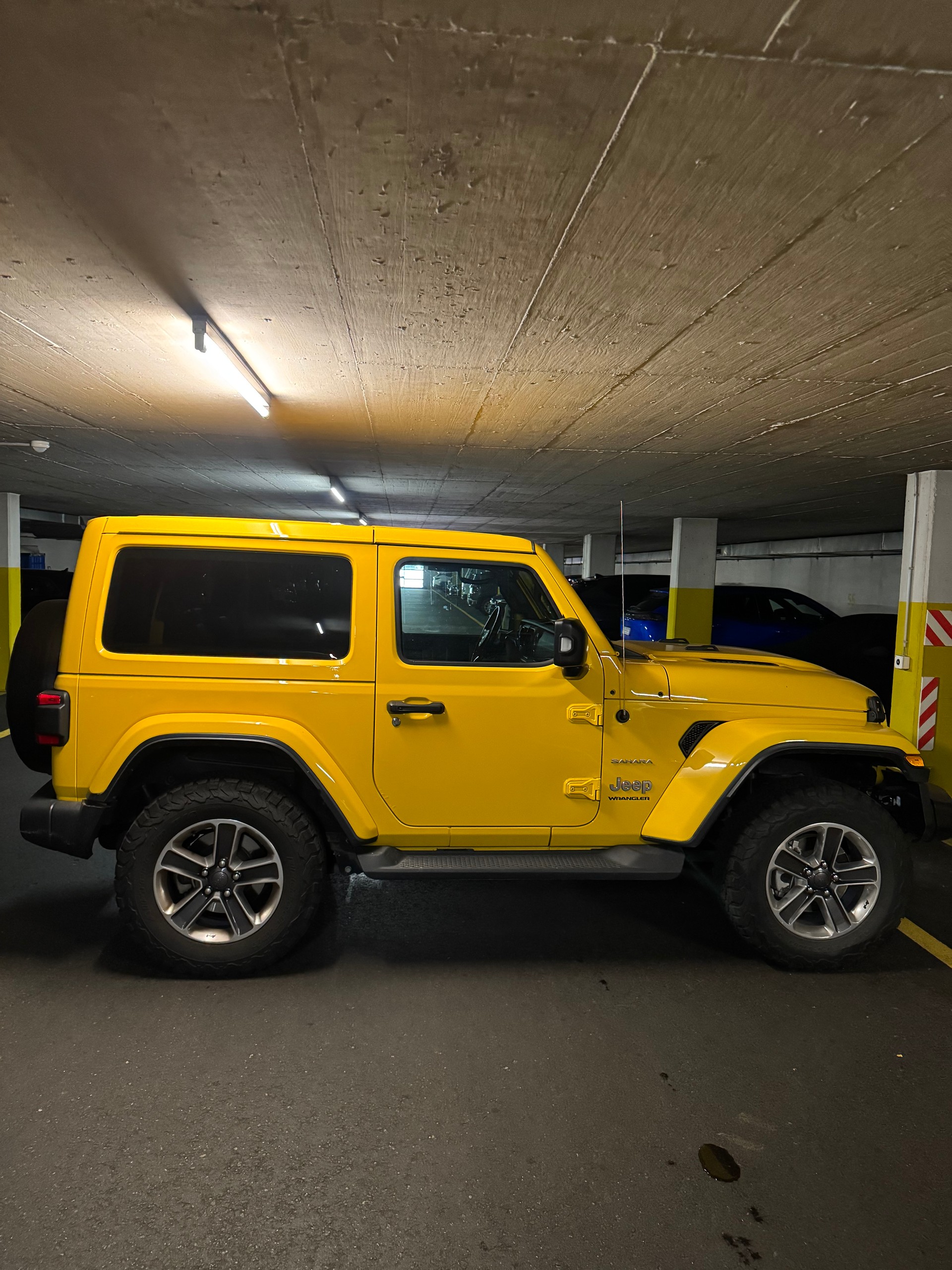 JEEP Wrangler 2.2MJ Sahara Automatic-image-4