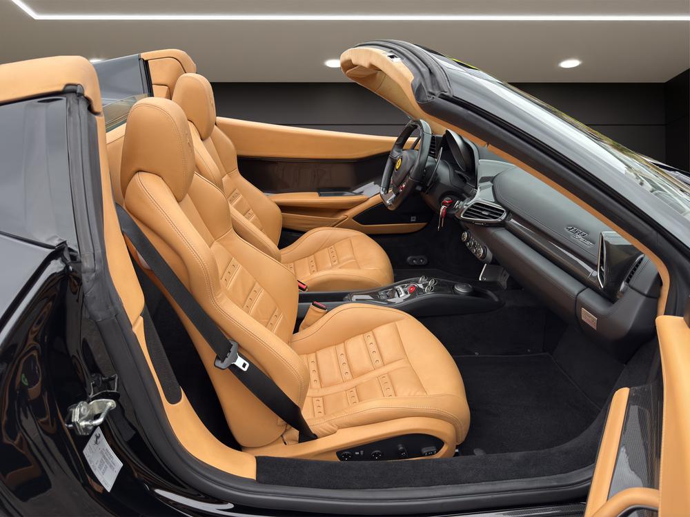 FERRARI 458 SPIDER-image-12