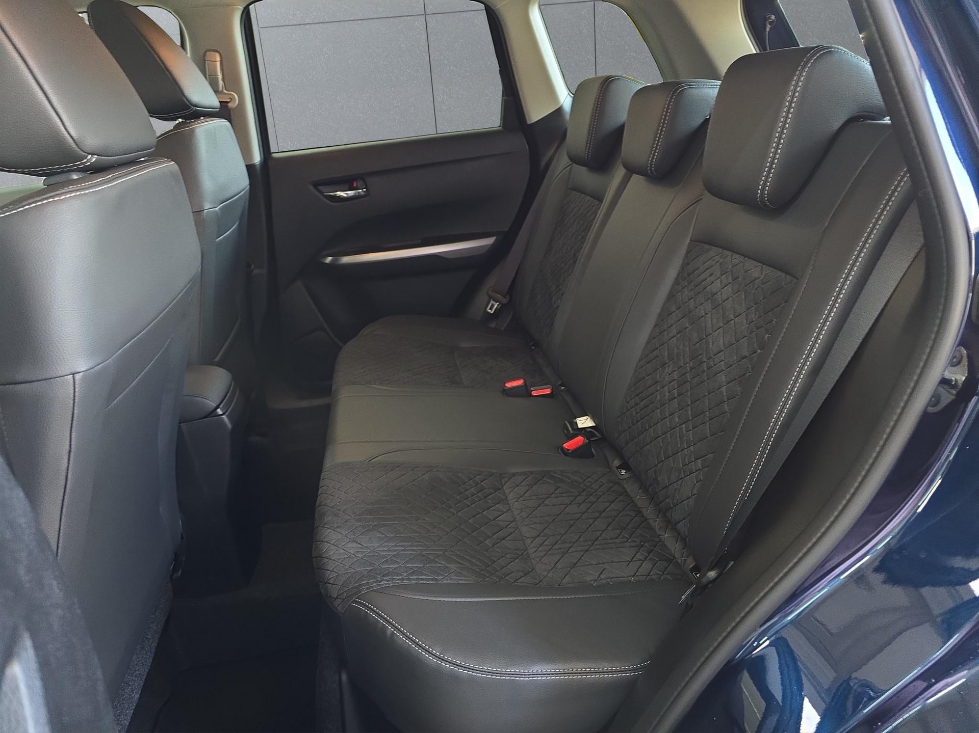 SUZUKI Vitara 1.4 T Compact Top Hybrid 4x4-image-18