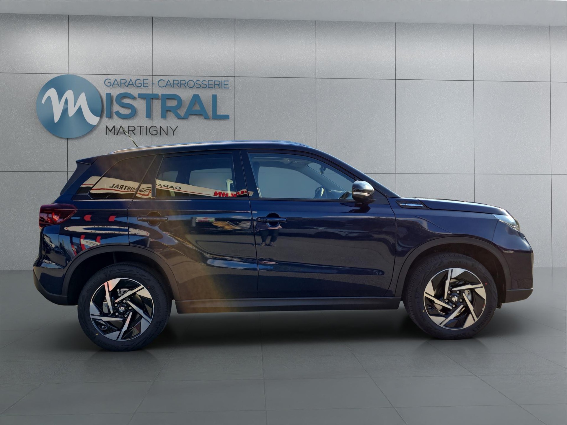 SUZUKI Vitara 1.4 T Compact Top Hybrid 4x4-image-6