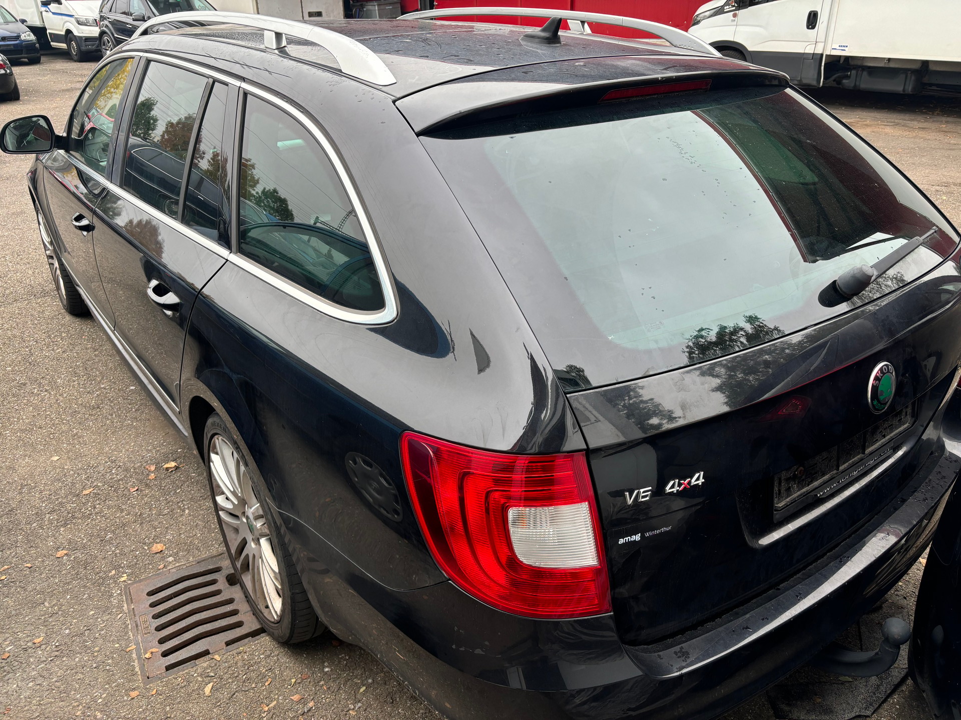 SKODA Superb Combi 3.6 FSI AllDrive 4x4 DSG-image-3