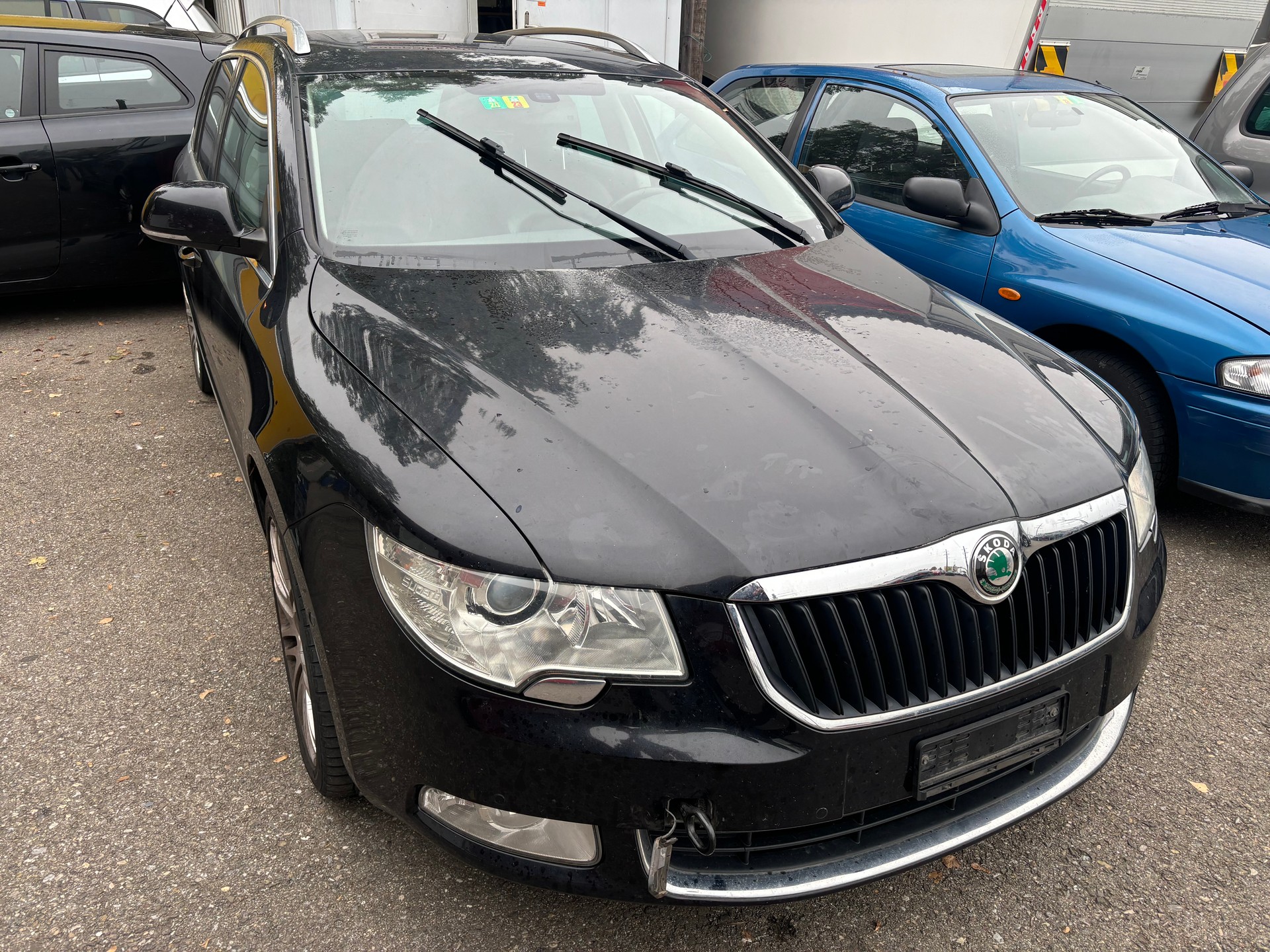 SKODA Superb Combi 3.6 FSI AllDrive 4x4 DSG-image-0