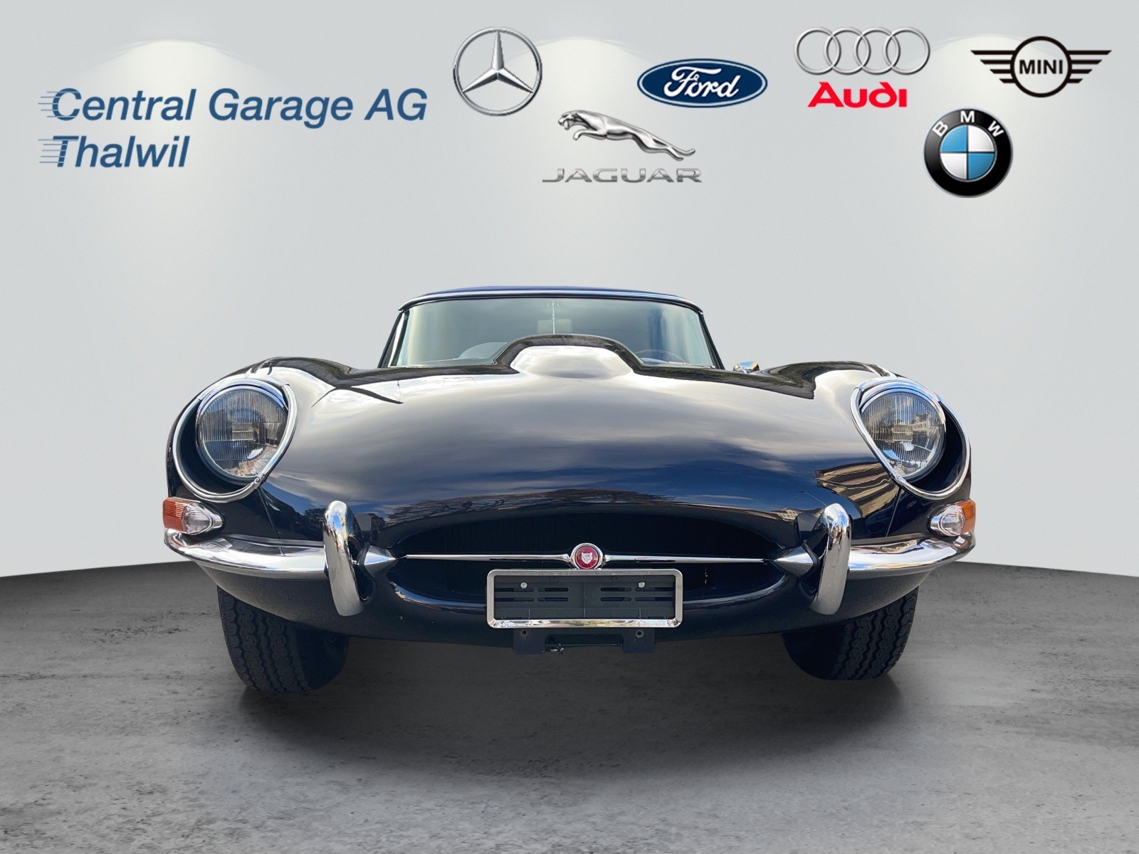 JAGUAR E-Type 4.2 Cabriolet Serie 1.5-image-1