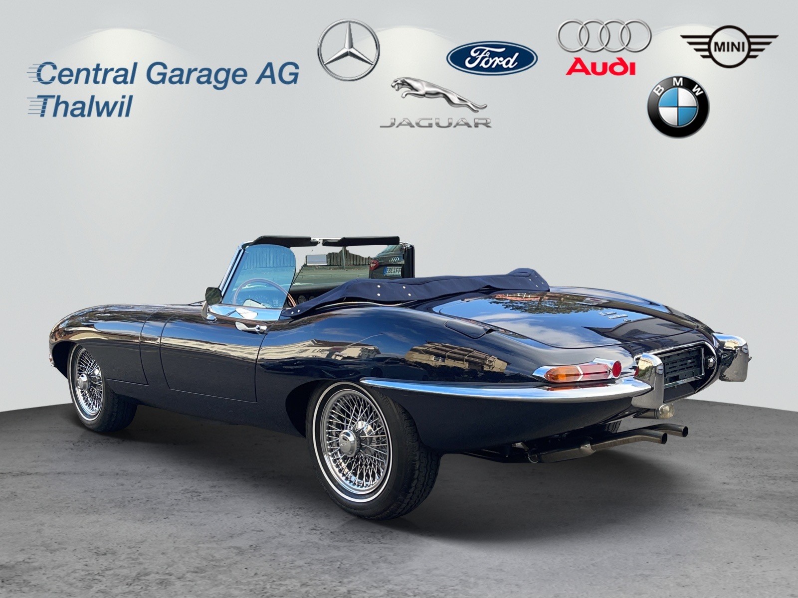 JAGUAR E-Type 4.2 Cabriolet Serie 1.5-image-5