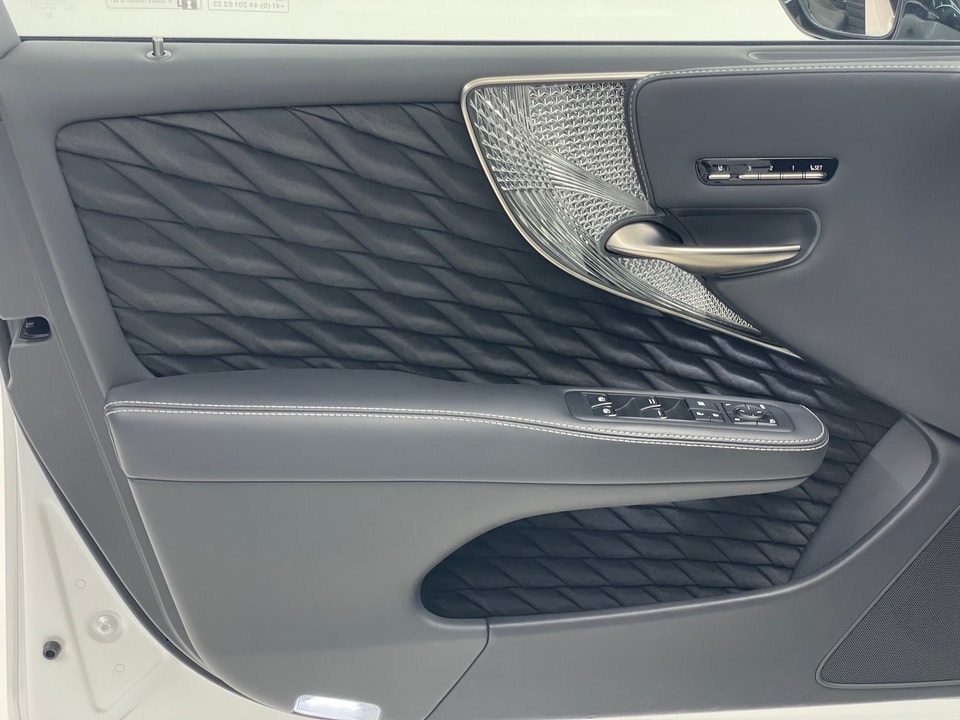 LS 500h Excellence AWD Voll-Hybrid