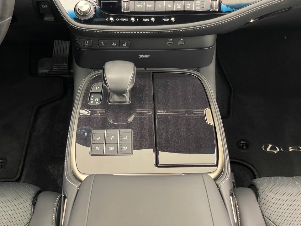 LS 500h Excellence AWD Voll-Hybrid