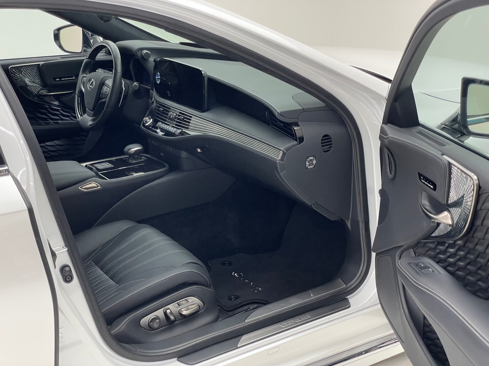 LS 500h Excellence AWD Voll-Hybrid