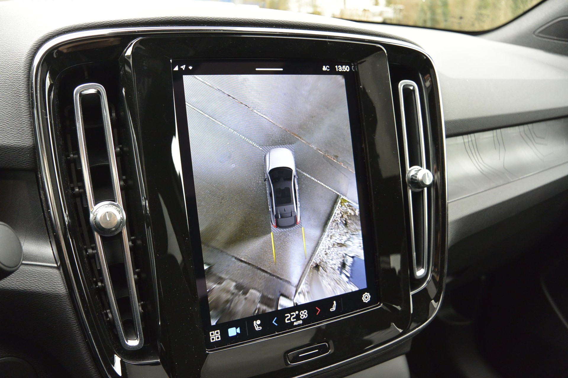 VOLVO C40 P8 Twin Recharge Ultimate AWD-image-11