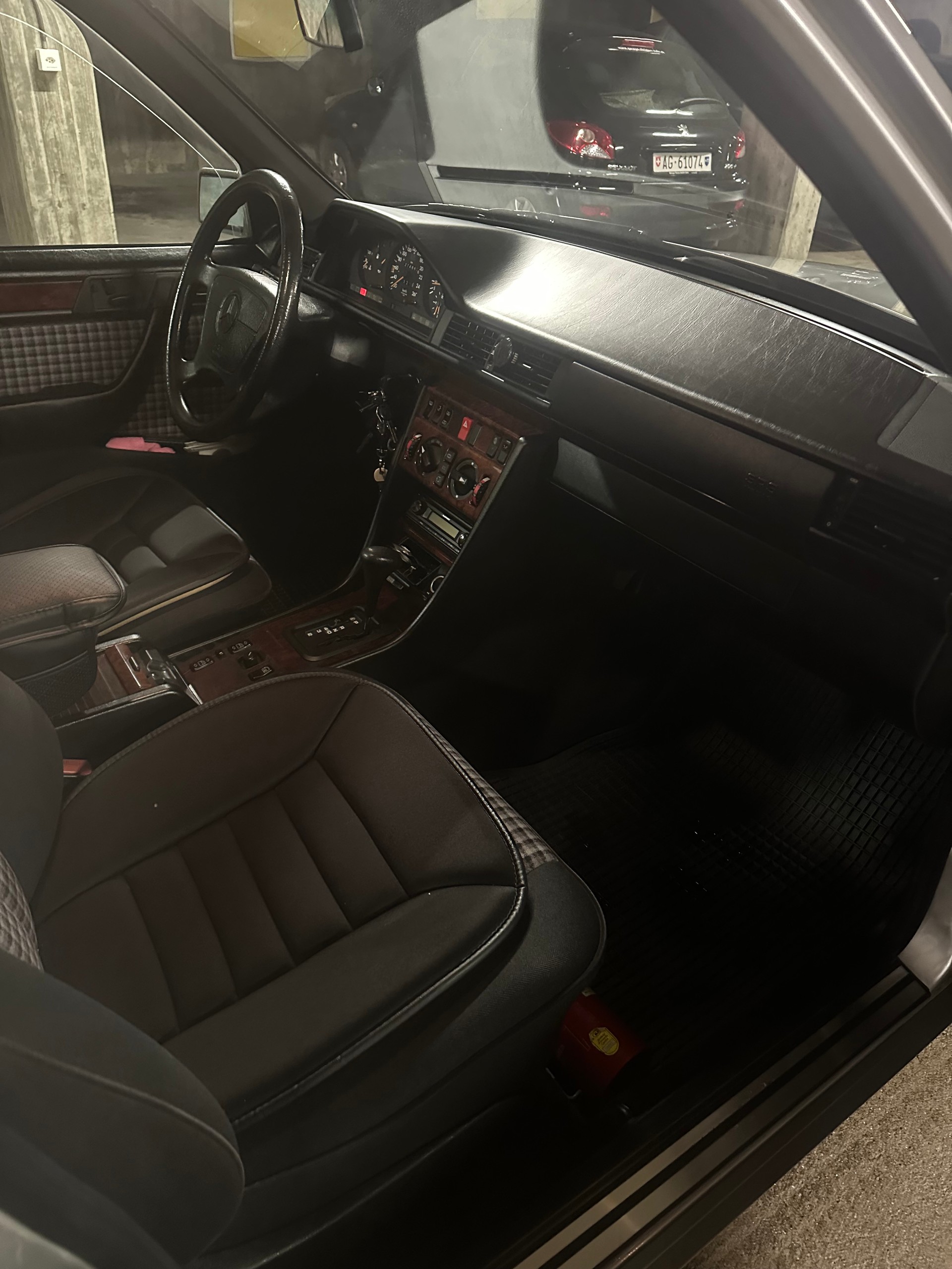 MERCEDES-BENZ E 280 Business Automatic-image-4