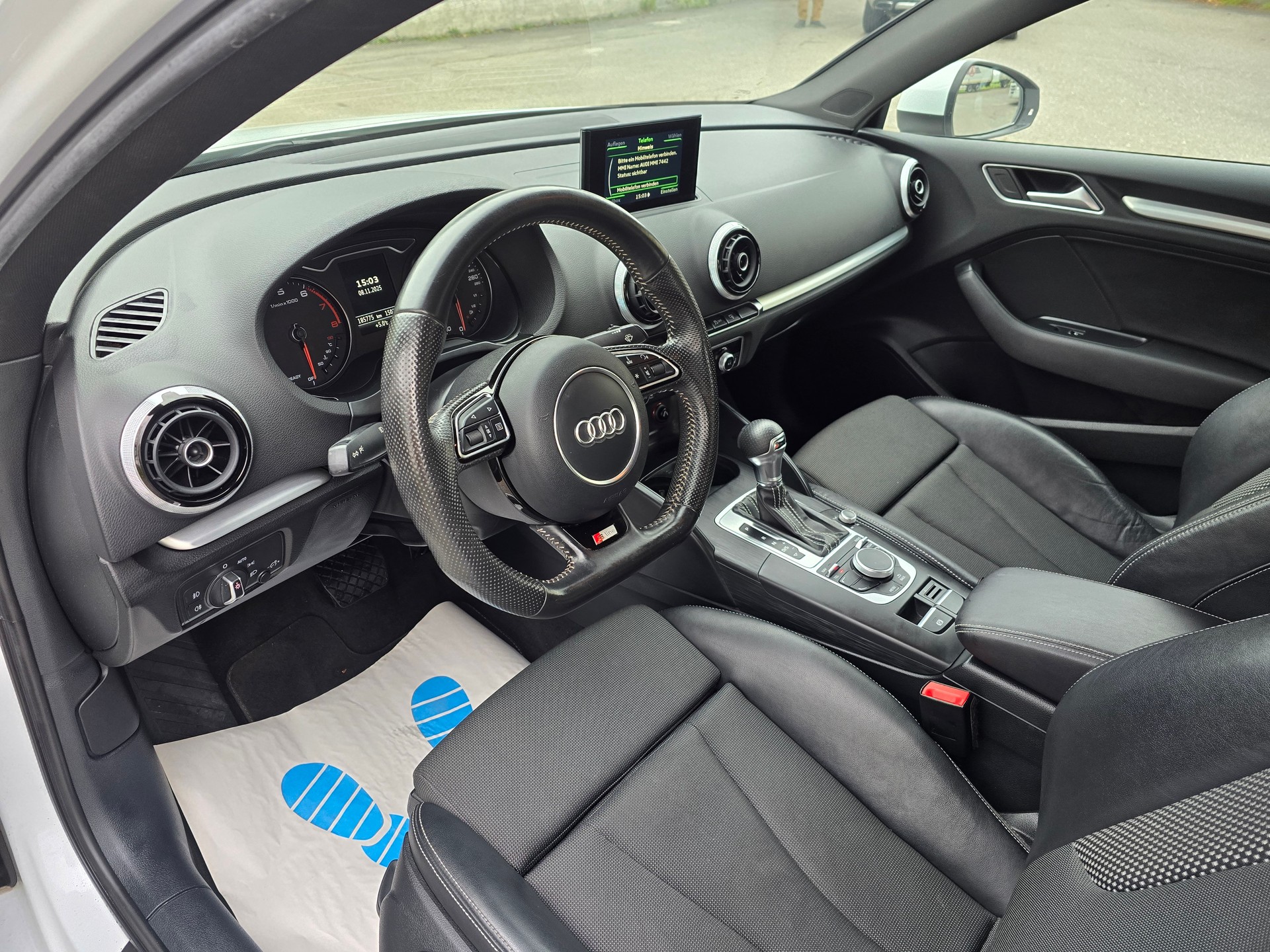 AUDI A3 Sedan 1.4 TFSI Ambiente S-tronic S-Line-image-10