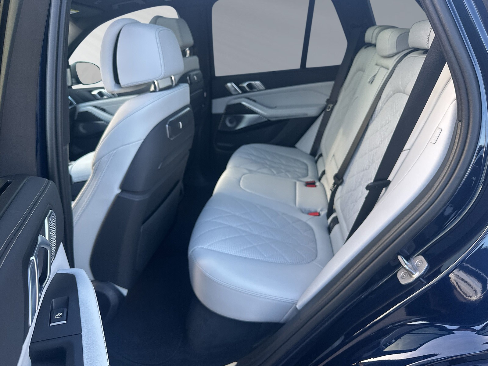 BMW X5 xDrive 48V 40i M Sport Steptronic-image-6