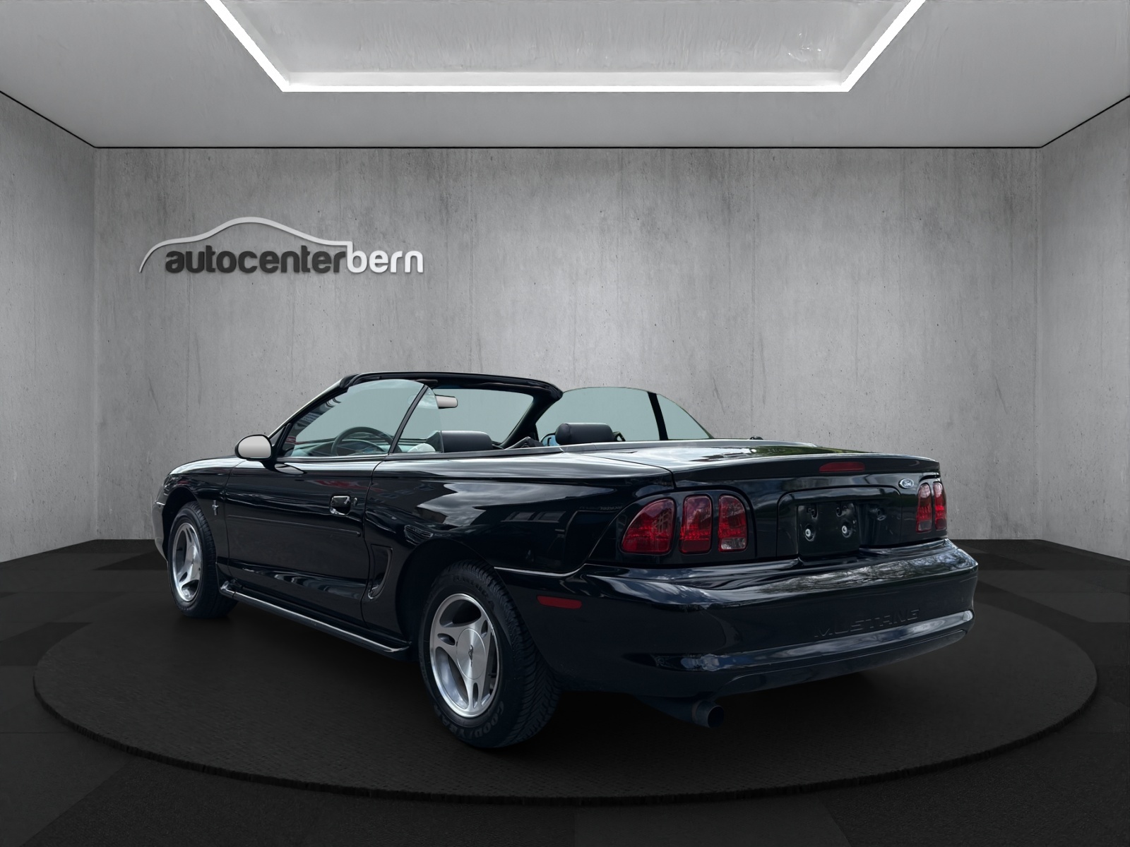 FORD MUSTANG-image-4