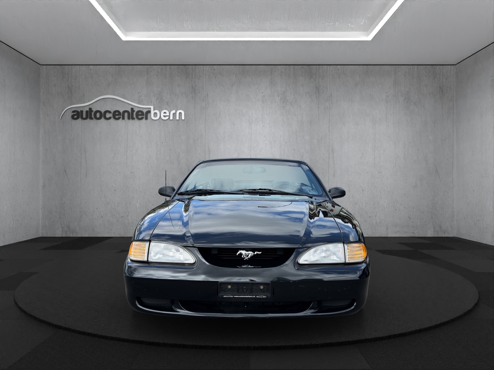 FORD MUSTANG-image-1