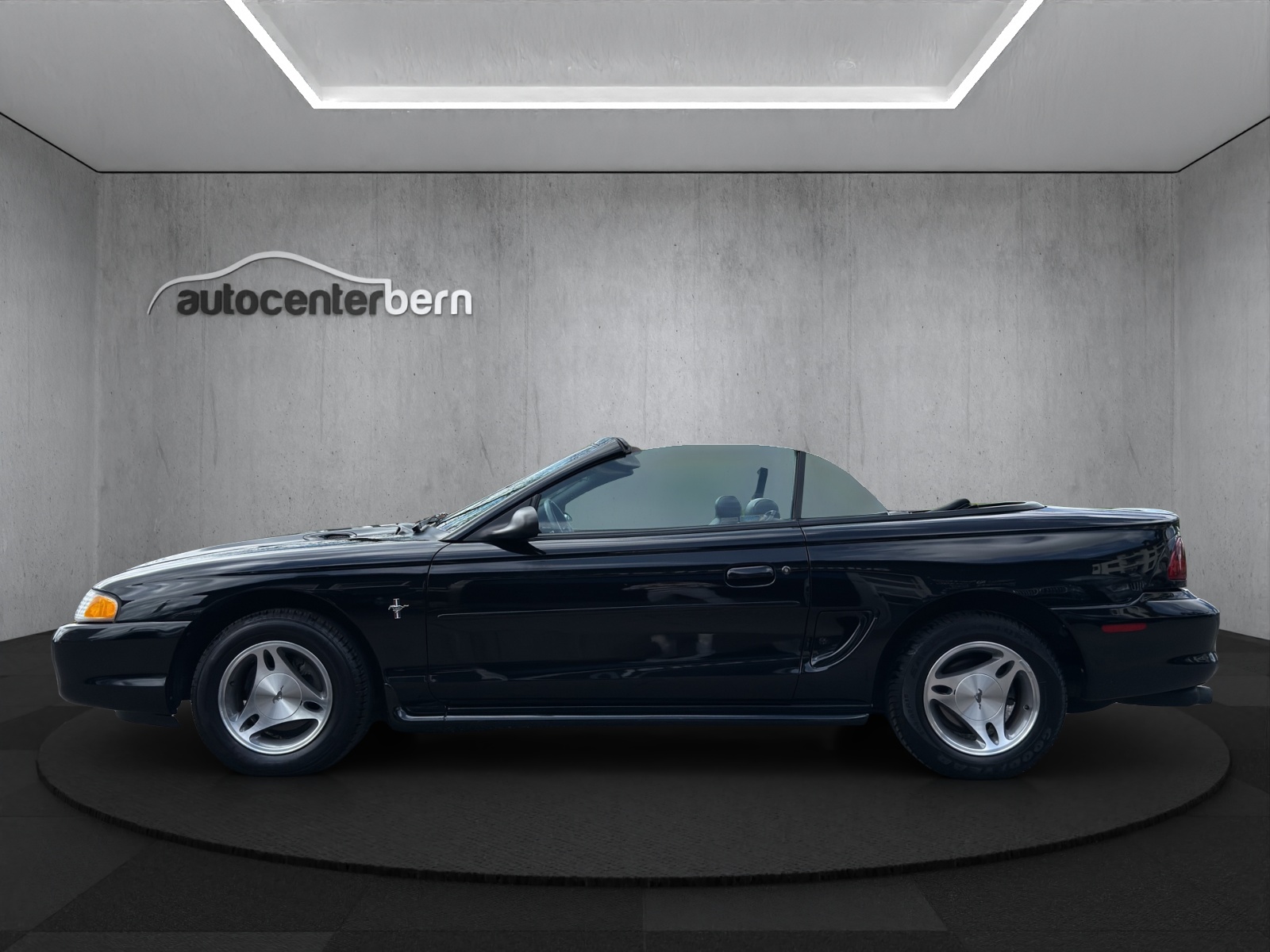 FORD MUSTANG-image-3