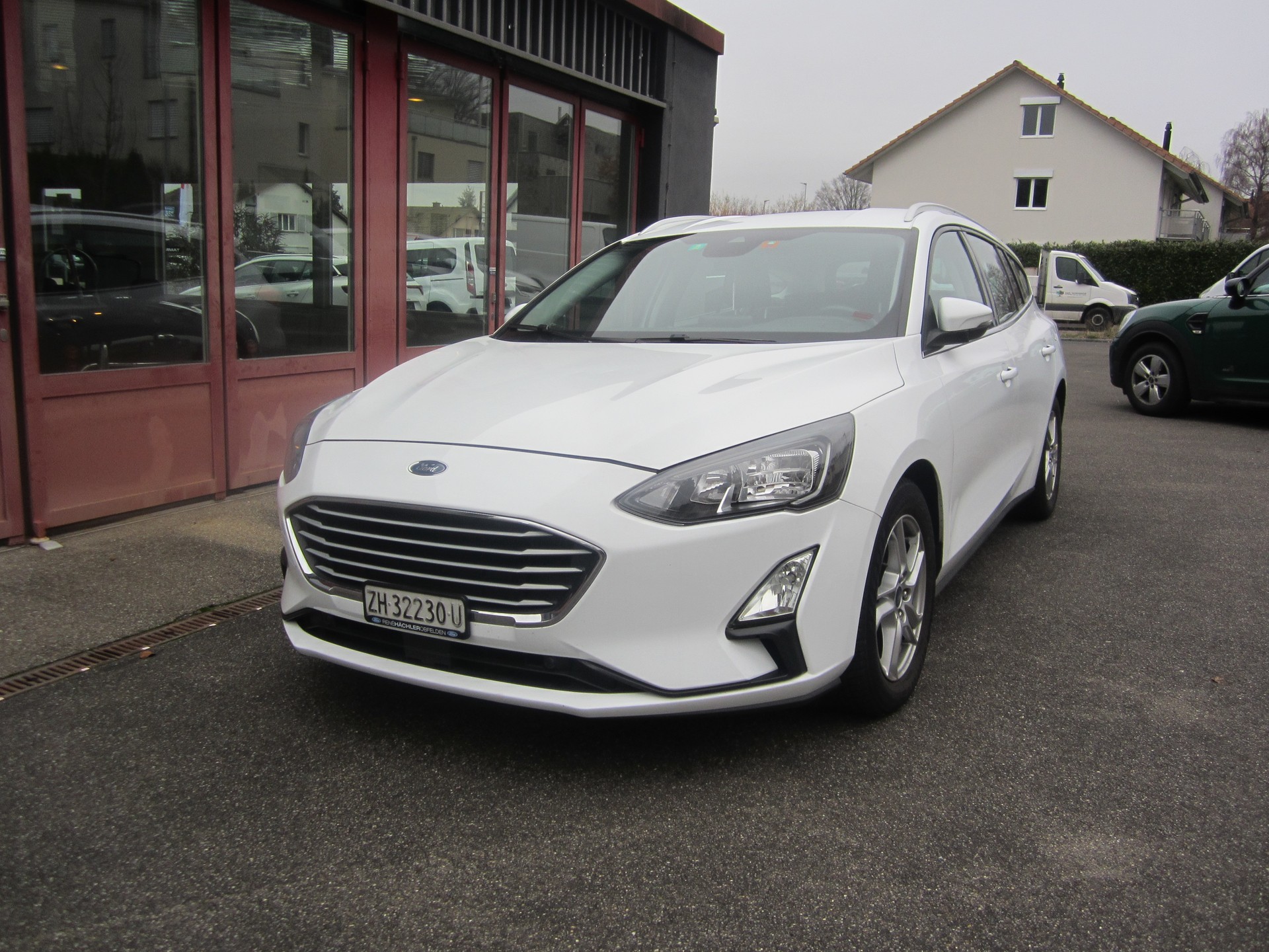 FORD Focus 1.5 TDCi Trend Automatic-image-6
