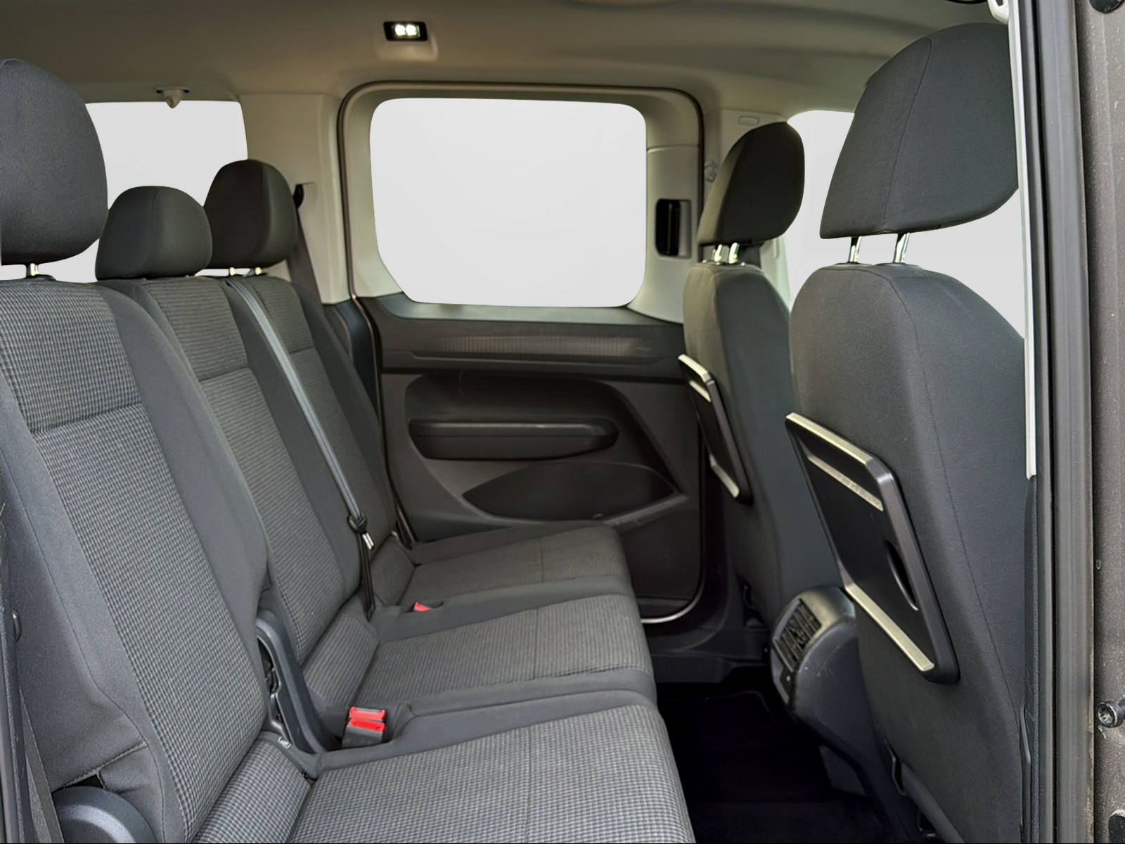 VW Caddy 2.0 TDI California DSG-image-4