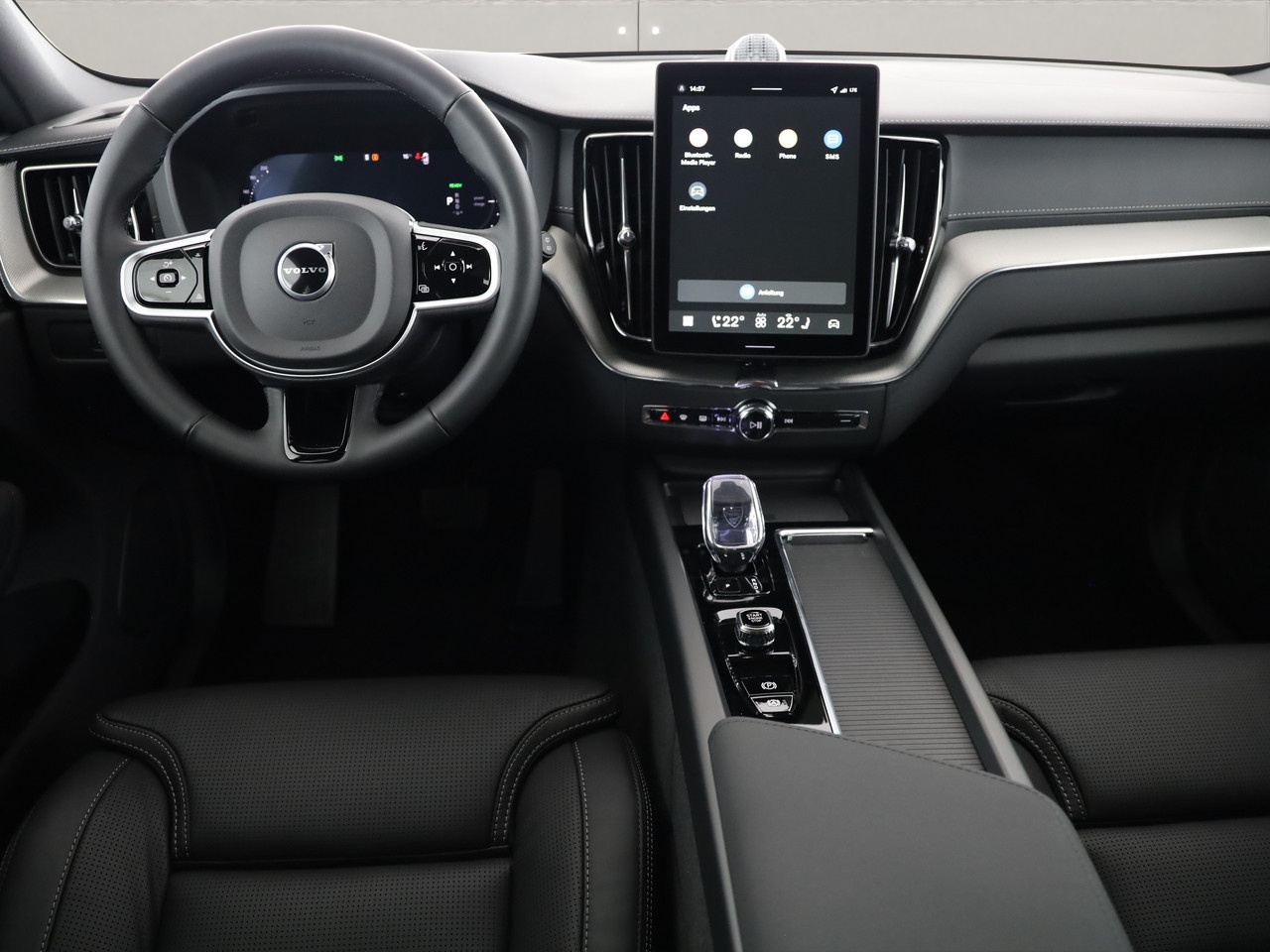 VOLVO XC60 2.0 T6 TE Black Edition eAWD-image-8