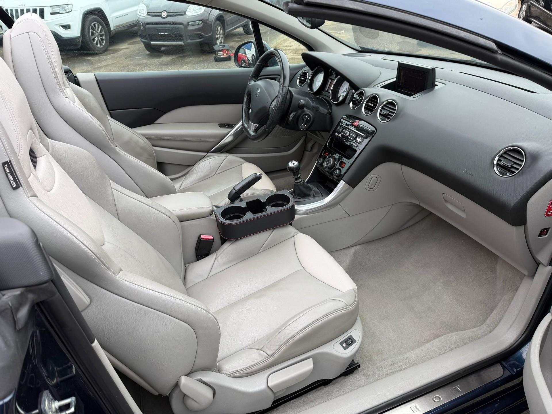 PEUGEOT 308 CC 1.6 16V Turbo Sport Pack-image-8